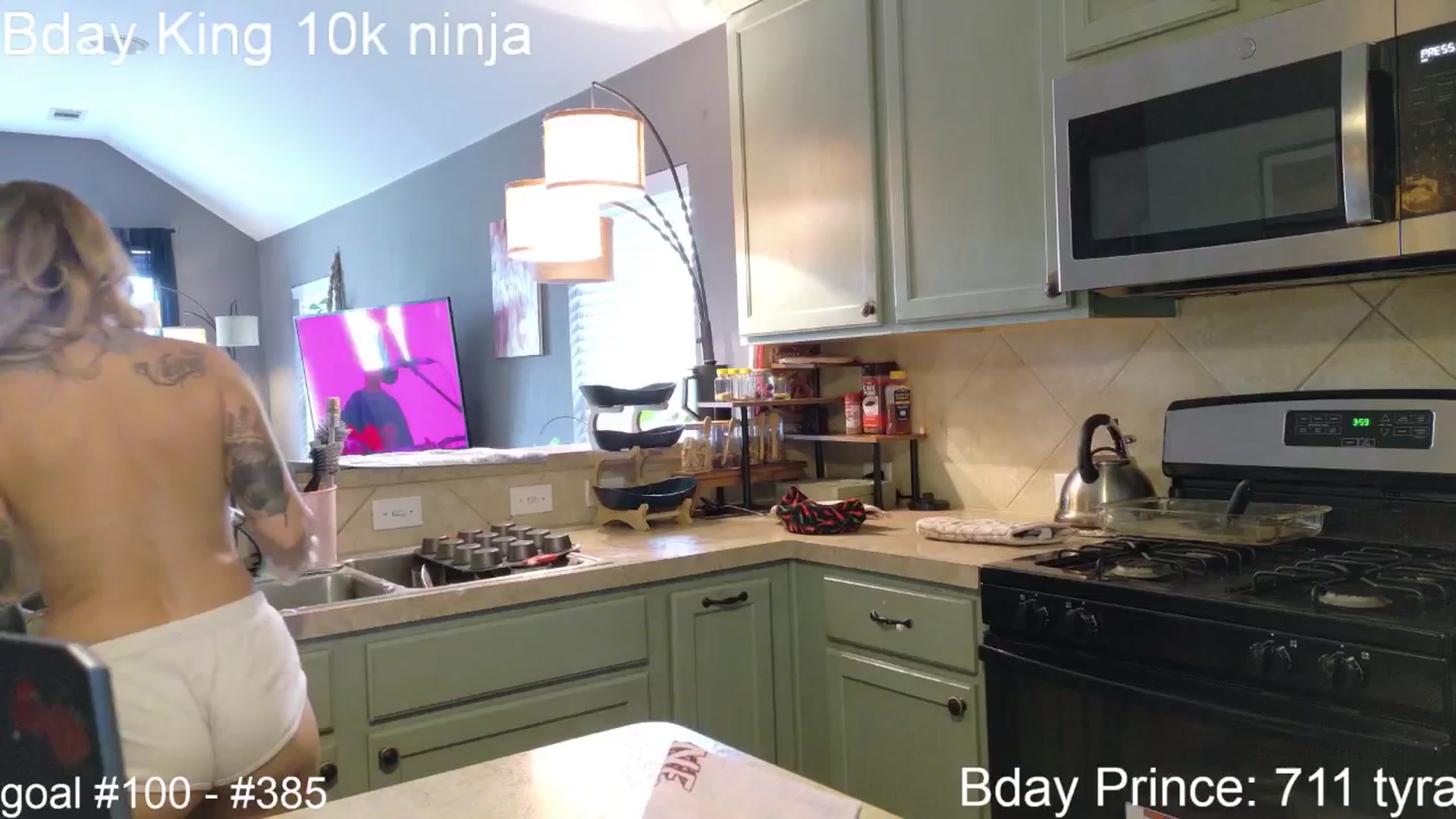 Gallery image thumbnail from BdaySquid's myfreecams stream on, 07/06/2025, 23:27 image 3 of 20