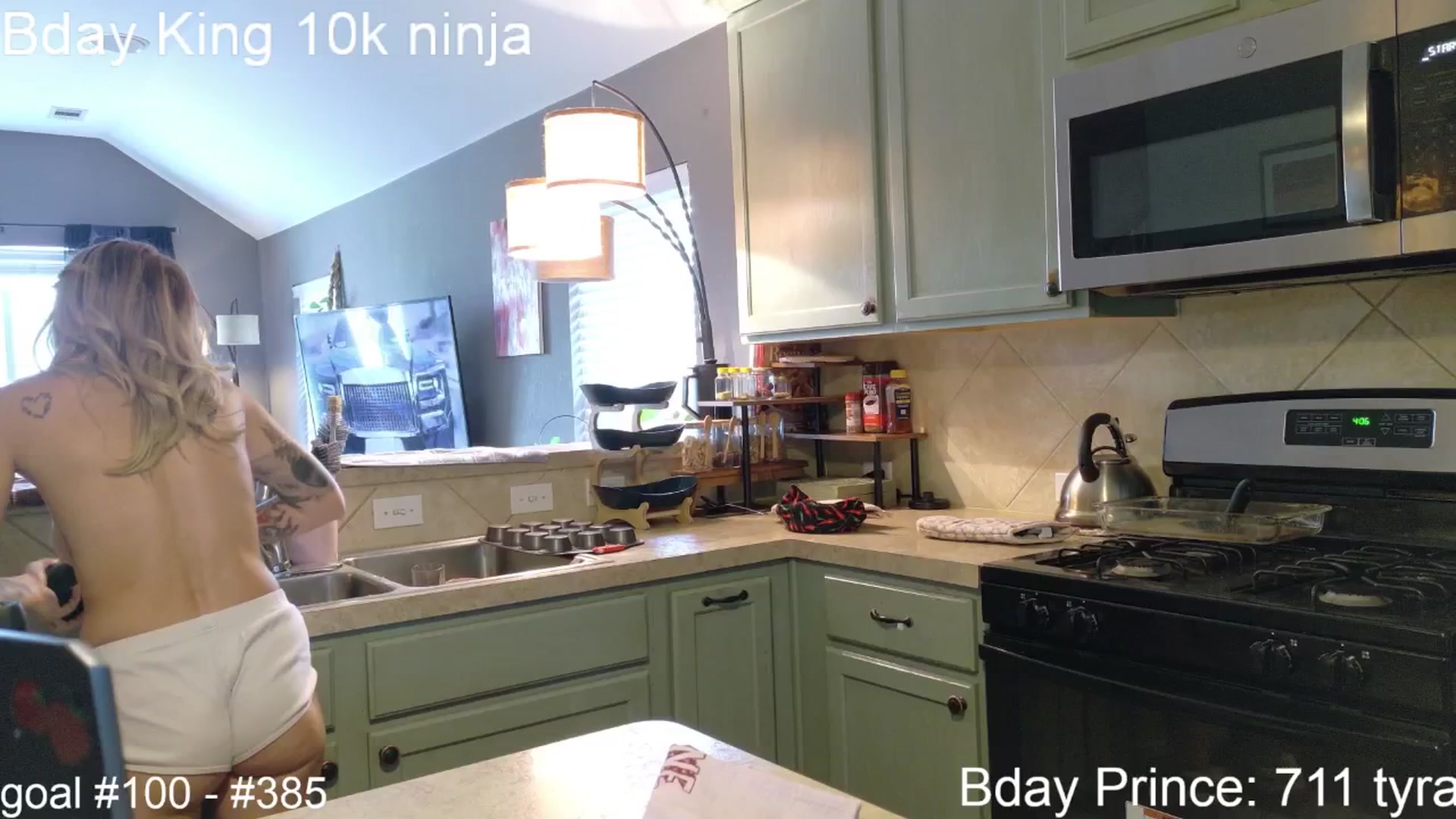 Gallery image thumbnail from BdaySquid's myfreecams stream on, 07/06/2025, 23:27 image 4 of 20