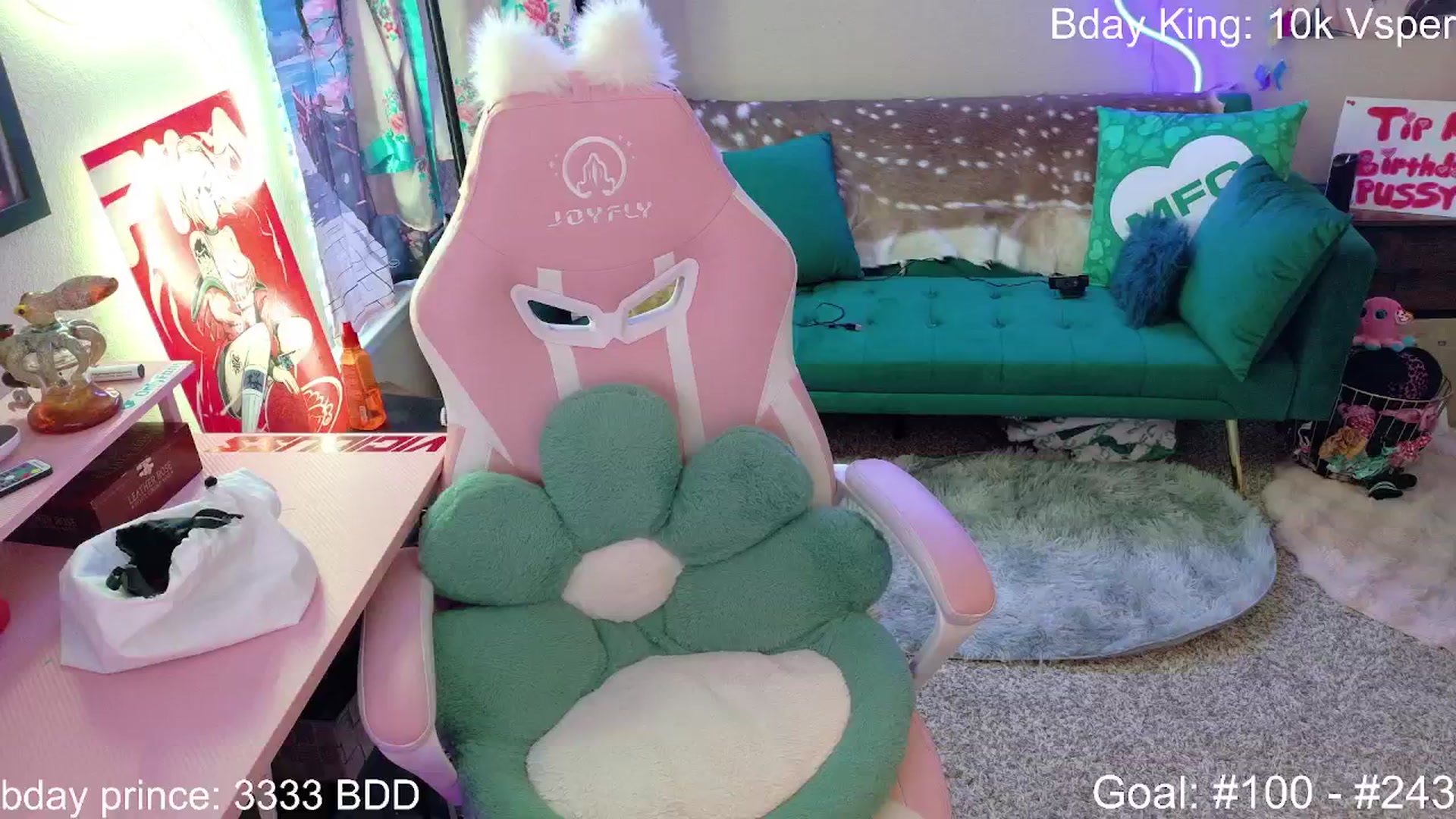 Gallery image thumbnail from BdaySquid's myfreecams stream on, 07/07/2025, 04:09 image 1 of 20