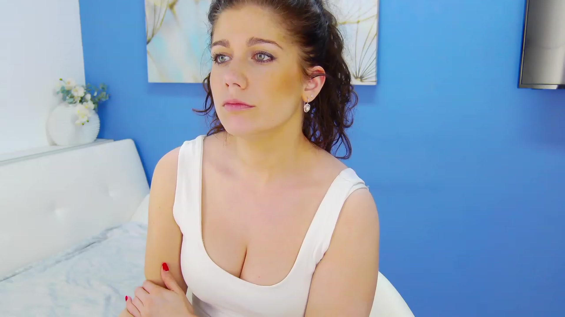 Gallery image thumbnail from BdaySquirrel's myfreecams stream on, 04/27/2023, 21:24 image 14 of 20
