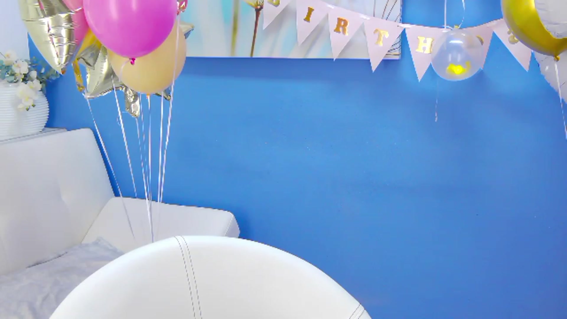 Gallery image thumbnail from BdaySquirrel's myfreecams stream on, 04/30/2023, 23:04 image 4 of 20