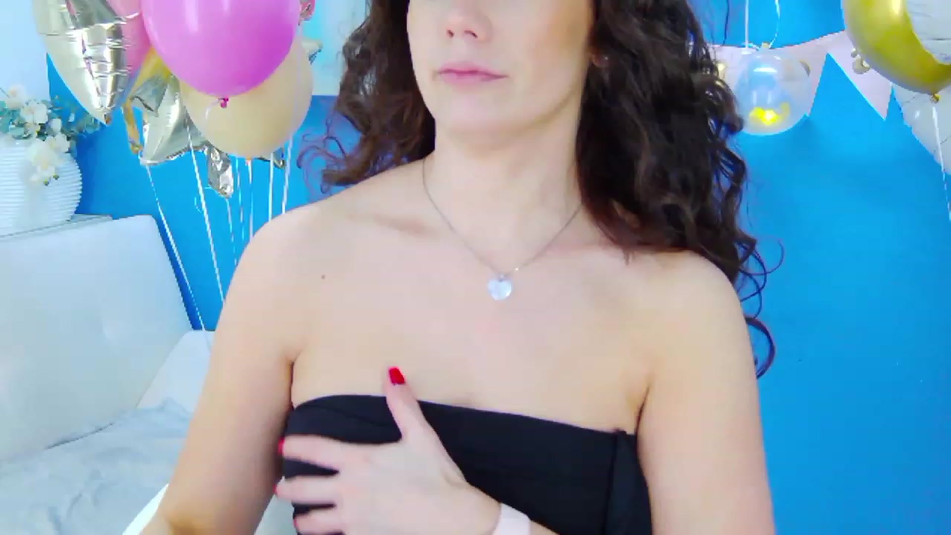 Gallery image thumbnail from BdaySquirrel's myfreecams stream on, 04/30/2023, 23:04 image 3 of 20