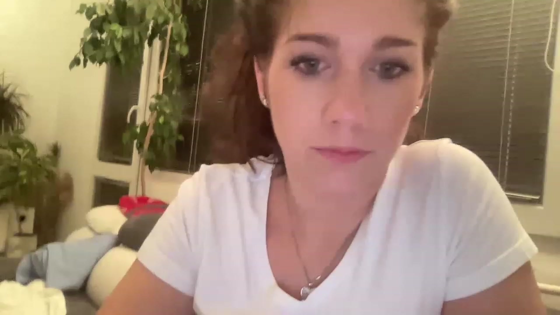 Gallery image thumbnail from BdaySquirrel's myfreecams stream on, 05/01/2023, 24:16 image 1 of 20