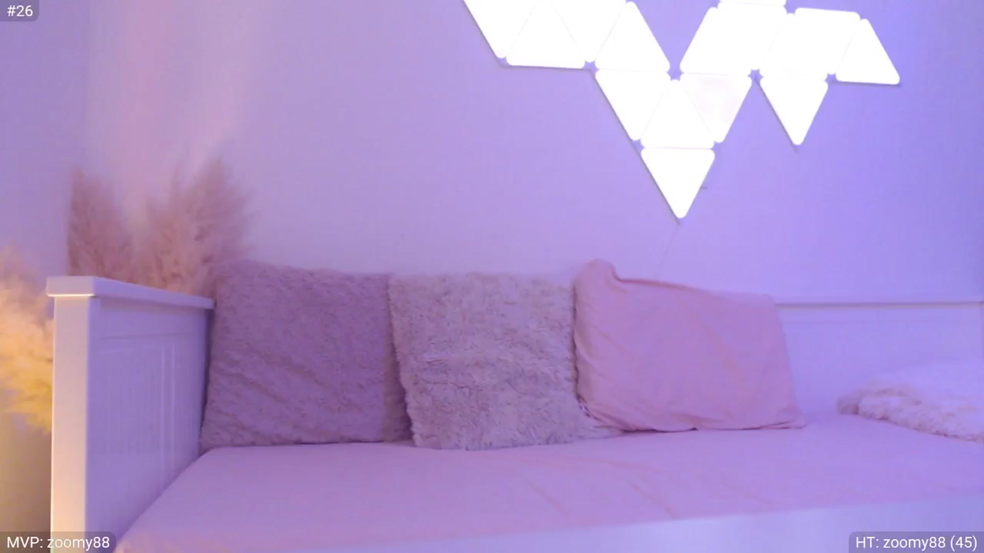 Gallery image thumbnail from BdayStacy's myfreecams stream on, 06/25/2024, 24:15 image 18 of 20