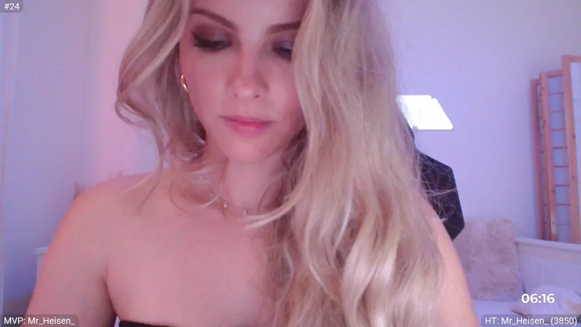 Gallery image thumbnail from BdayStacy's myfreecams stream on, 06/28/2024, 24:40 image 16 of 20