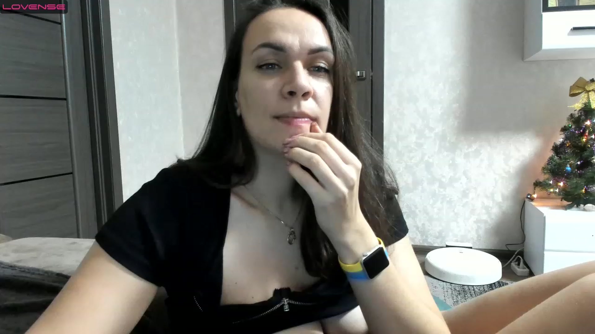 Gallery image thumbnail from BdaySweetVik's myfreecams stream on, 12/26/2022, 20:30 image 17 of 20