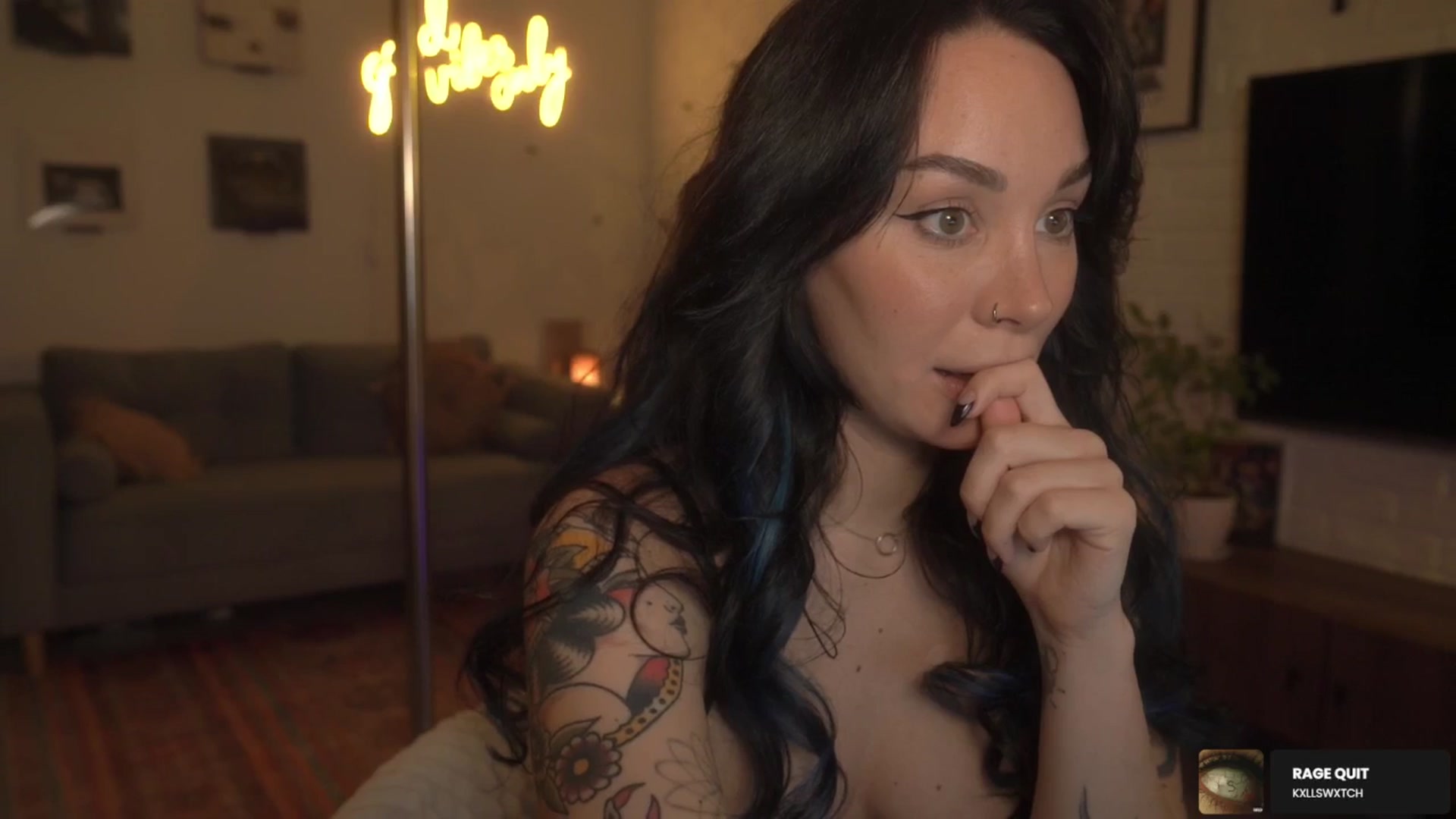 Gallery image thumbnail from BdayVibes's myfreecams stream on, 02/06/2026, 24:01 image 17 of 20