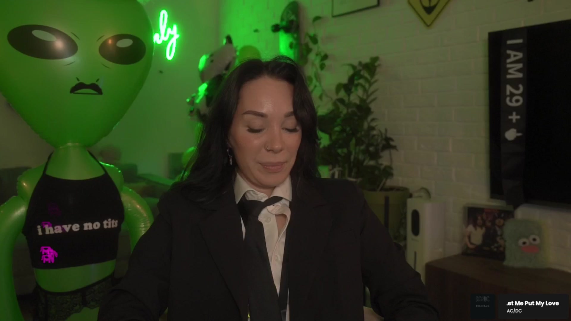 Gallery image thumbnail from BdayVibes's myfreecams stream on, 02/21/2026, 24:01 image 20 of 20