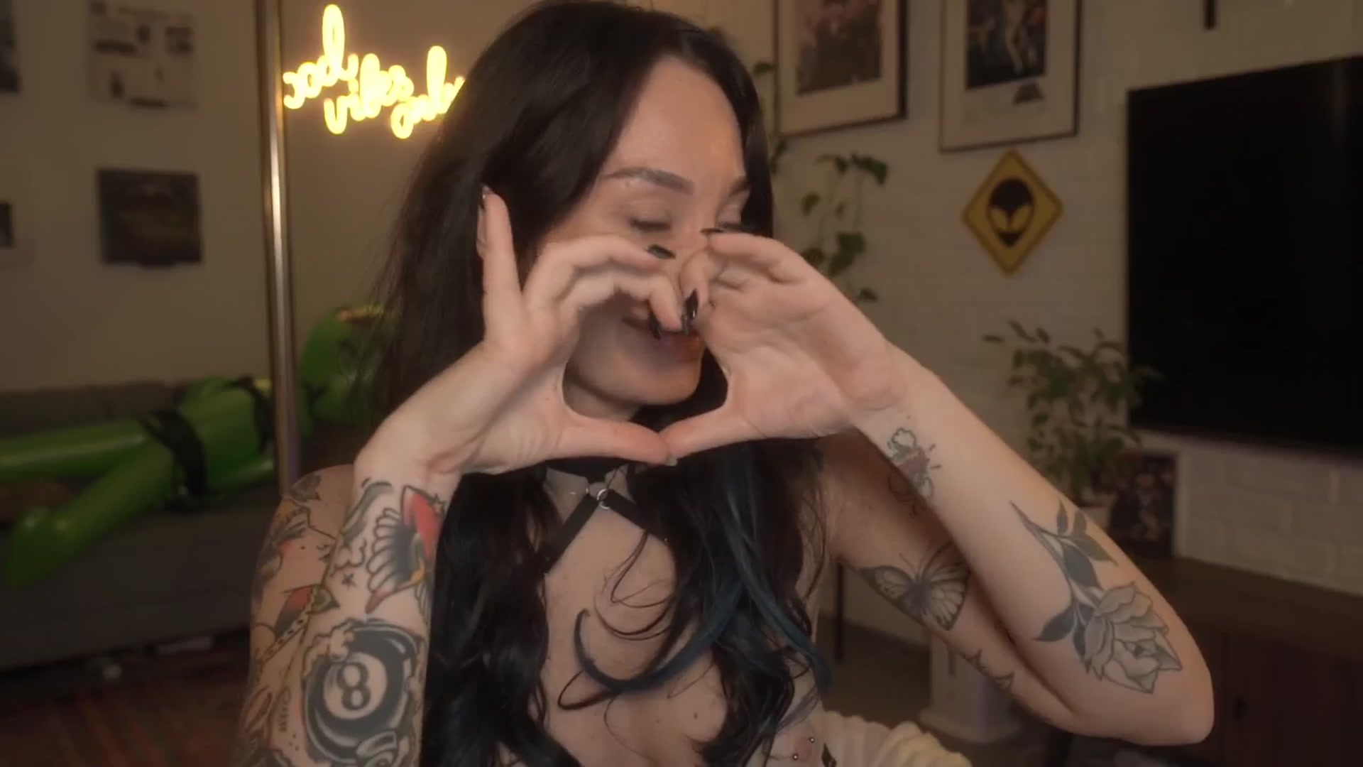Gallery image thumbnail from BdayVibes's myfreecams stream on, 02/26/2026, 01:33 image 8 of 20