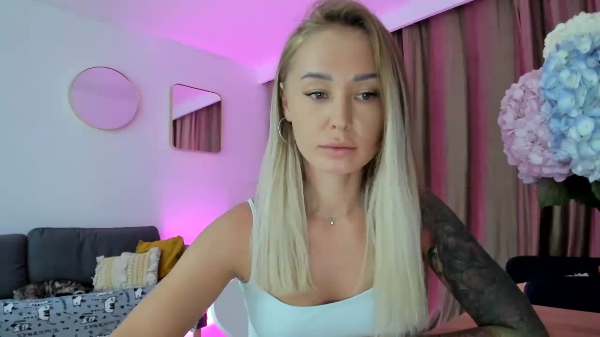 Gallery image thumbnail from BdayYas's myfreecams stream on, 09/23/2023, 20:25 image 17 of 20