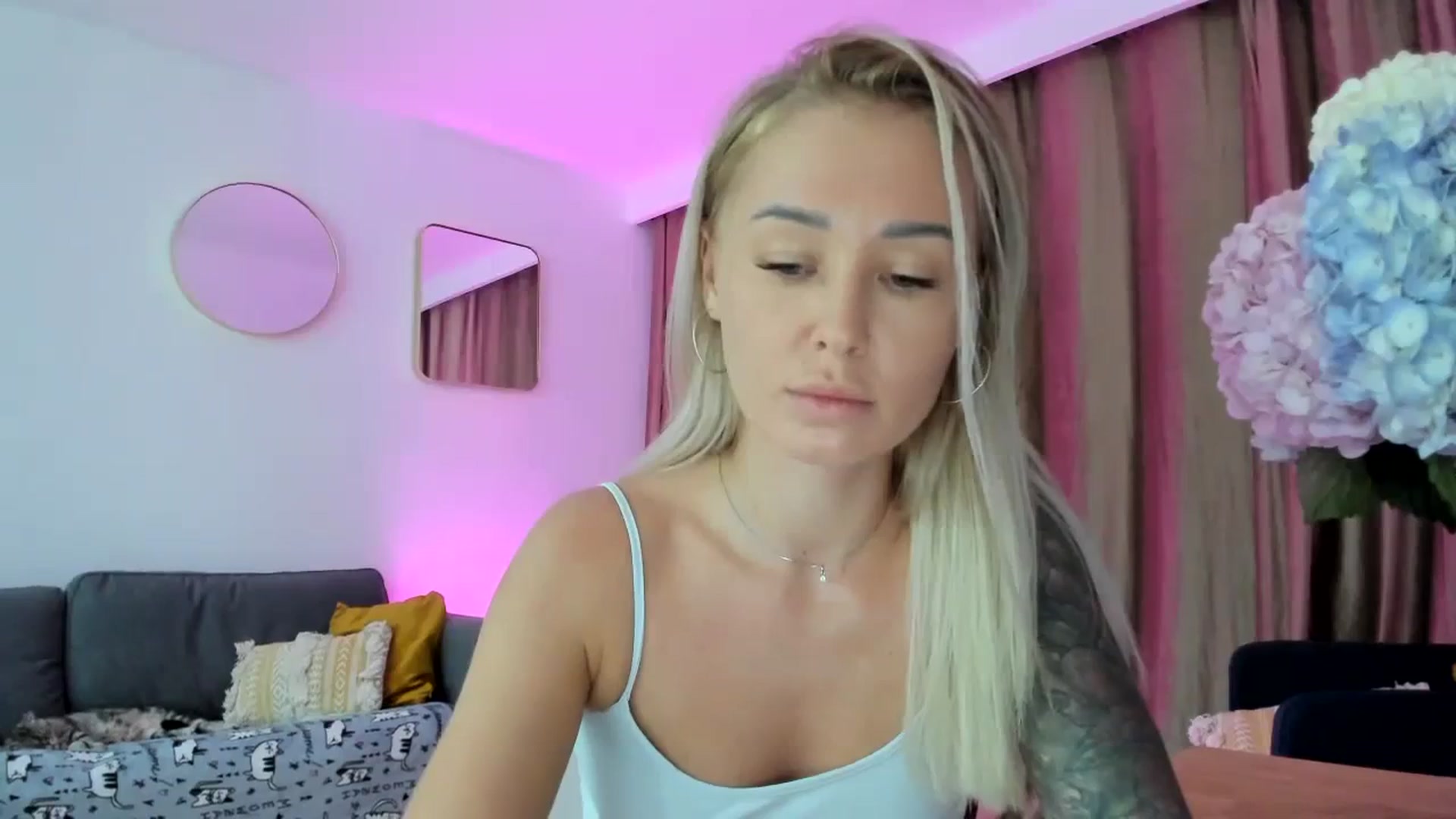 Gallery image thumbnail from BdayYas's myfreecams stream on, 09/23/2023, 20:25 image 9 of 20