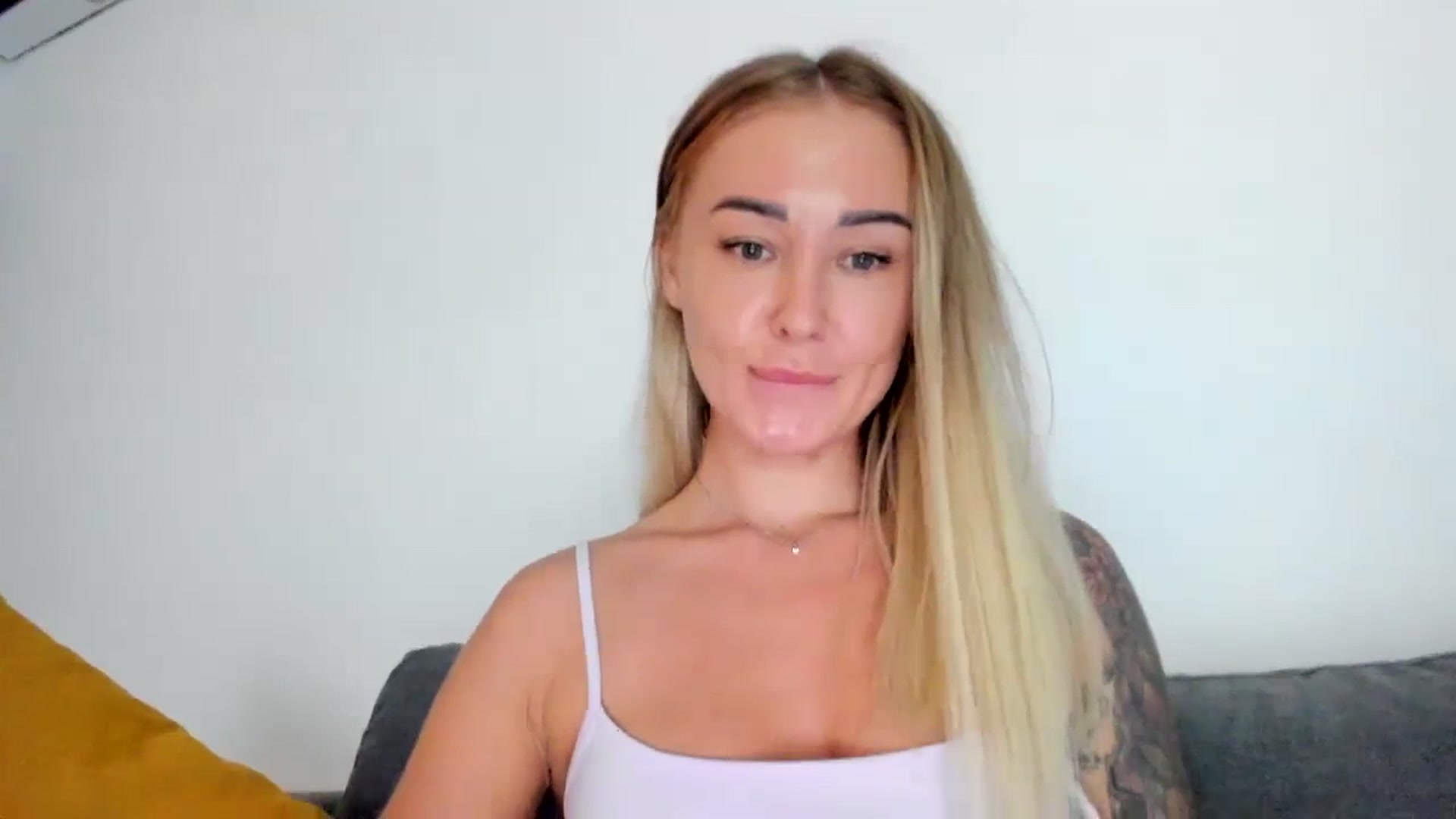 Gallery image thumbnail from BdayYas's myfreecams stream on, 09/24/2023, 20:22 image 5 of 20