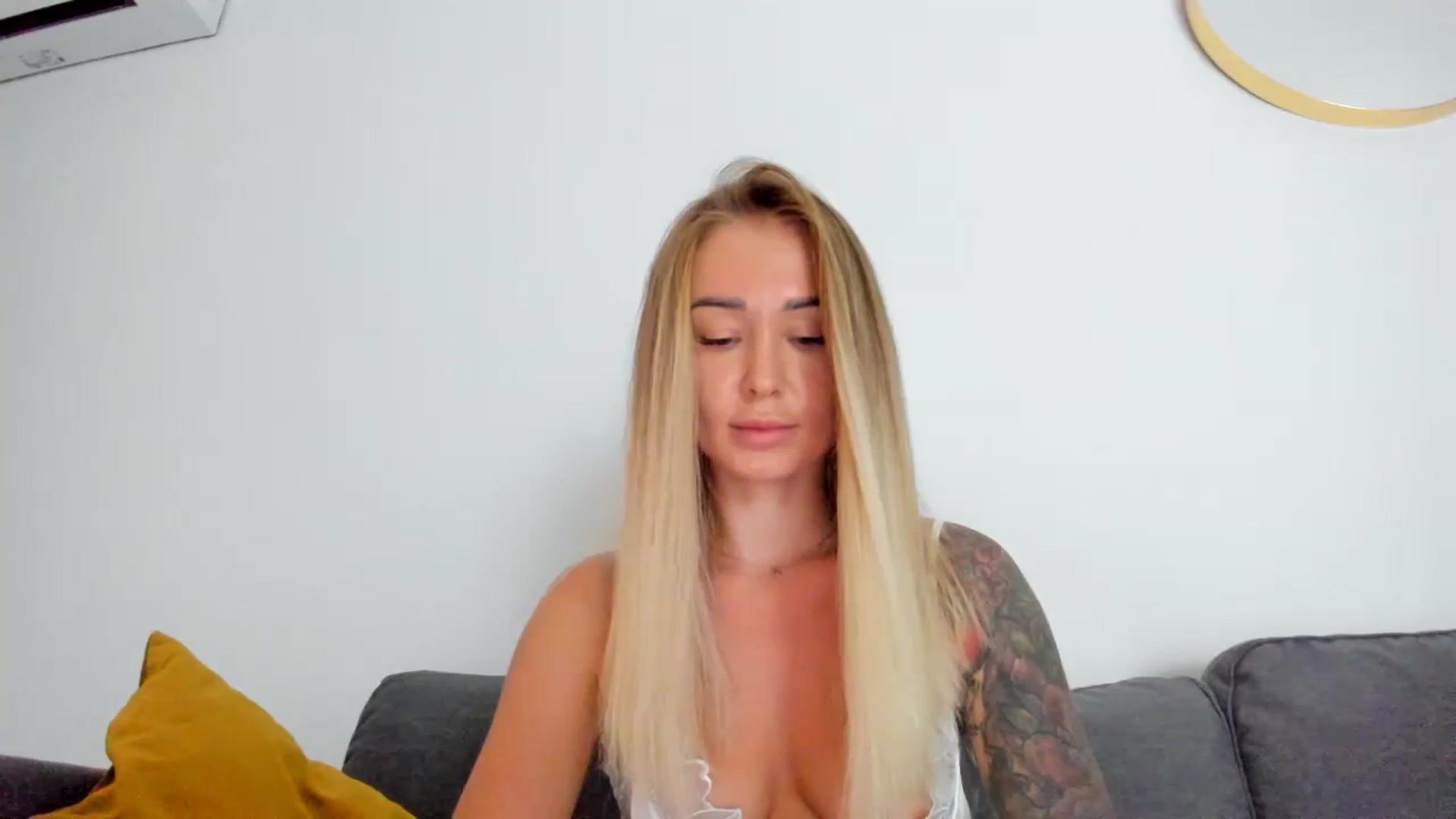 Gallery image thumbnail from BdayYas's myfreecams stream on, 09/24/2023, 22:06 image 10 of 20