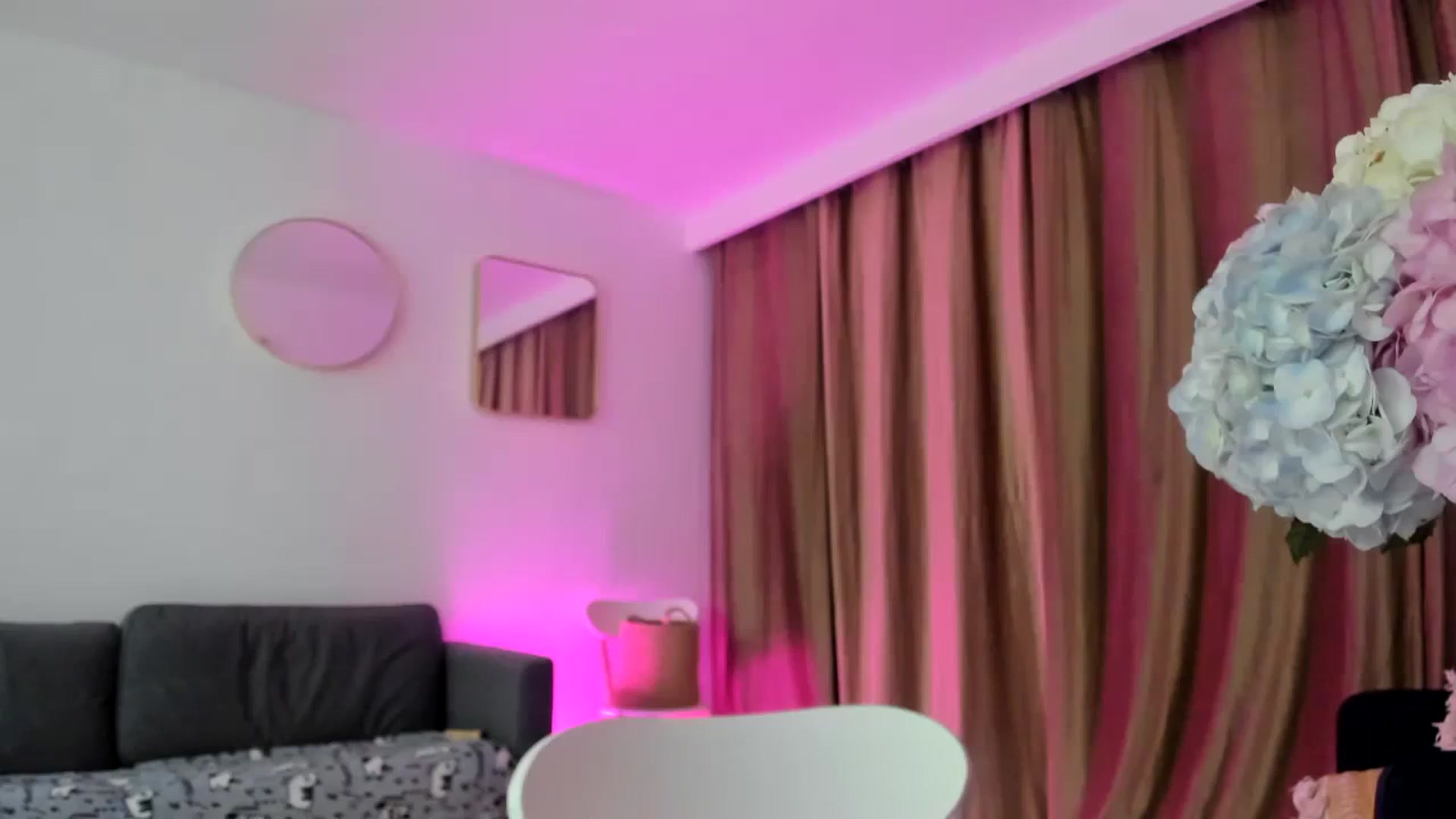 Gallery image thumbnail from BdayYas's myfreecams stream on, 09/25/2023, 20:51 image 15 of 20