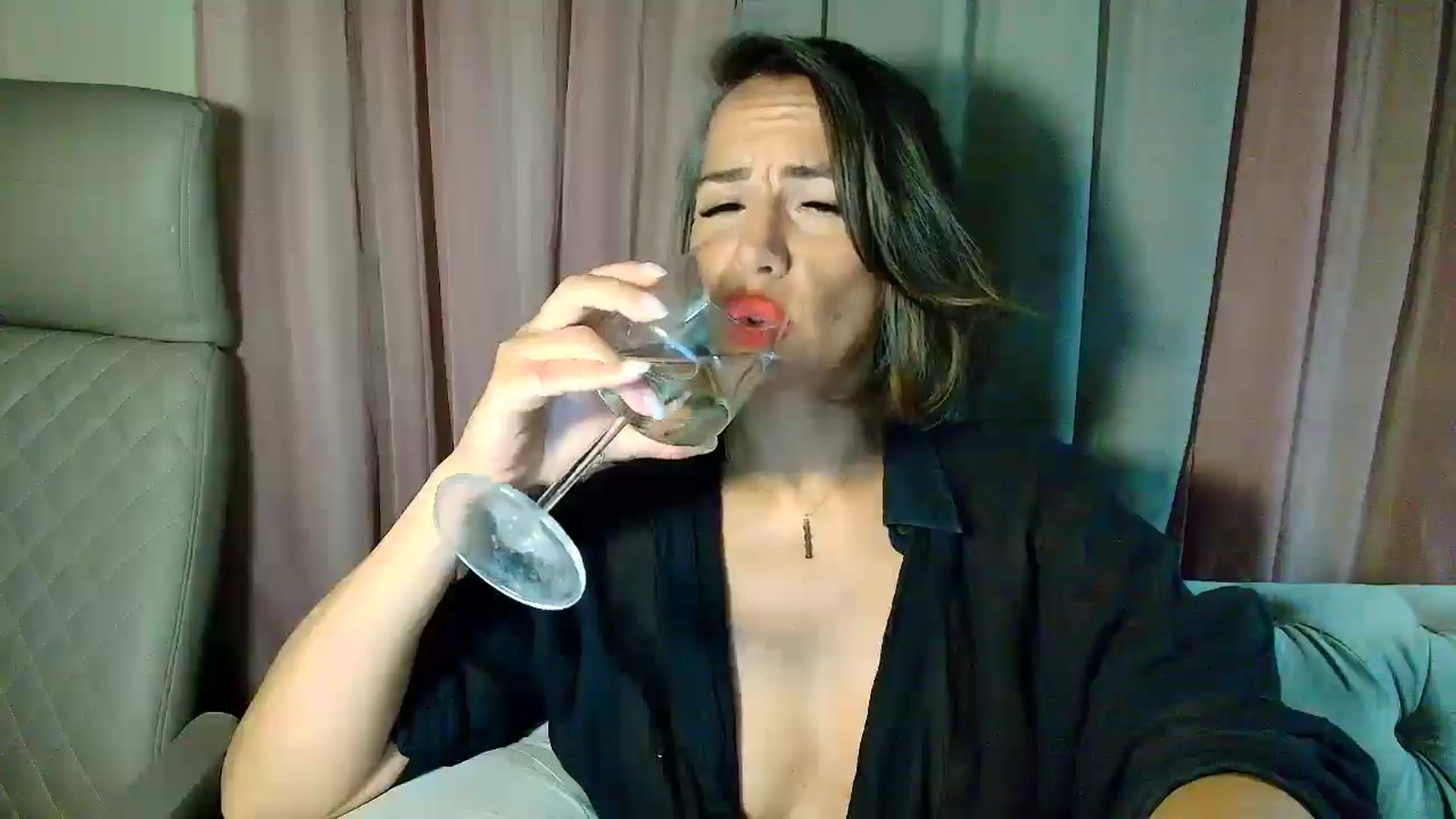 Gallery image thumbnail from Bday_Aartemis's myfreecams stream on, 07/25/2025, 24:13 image 15 of 20