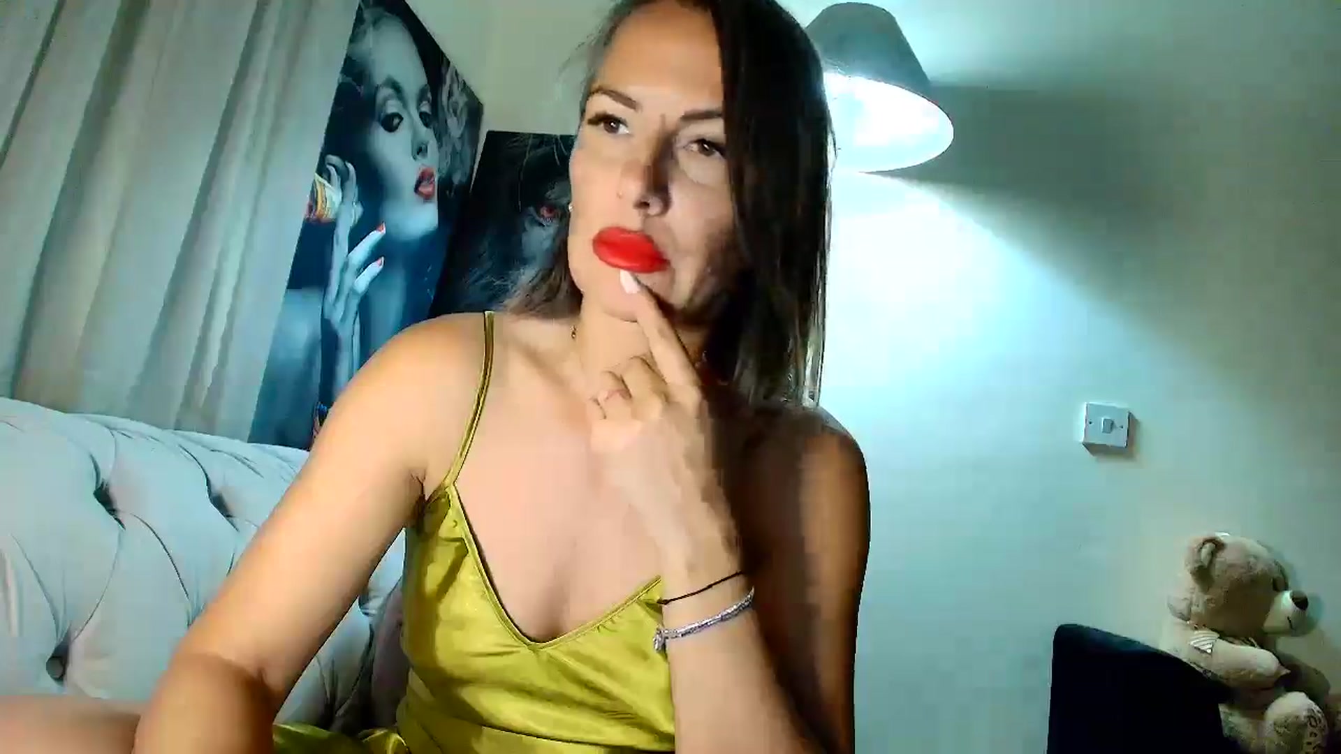 Gallery image thumbnail from Bday_Aartemis's myfreecams stream on, 08/31/2025, 02:32 image 18 of 20