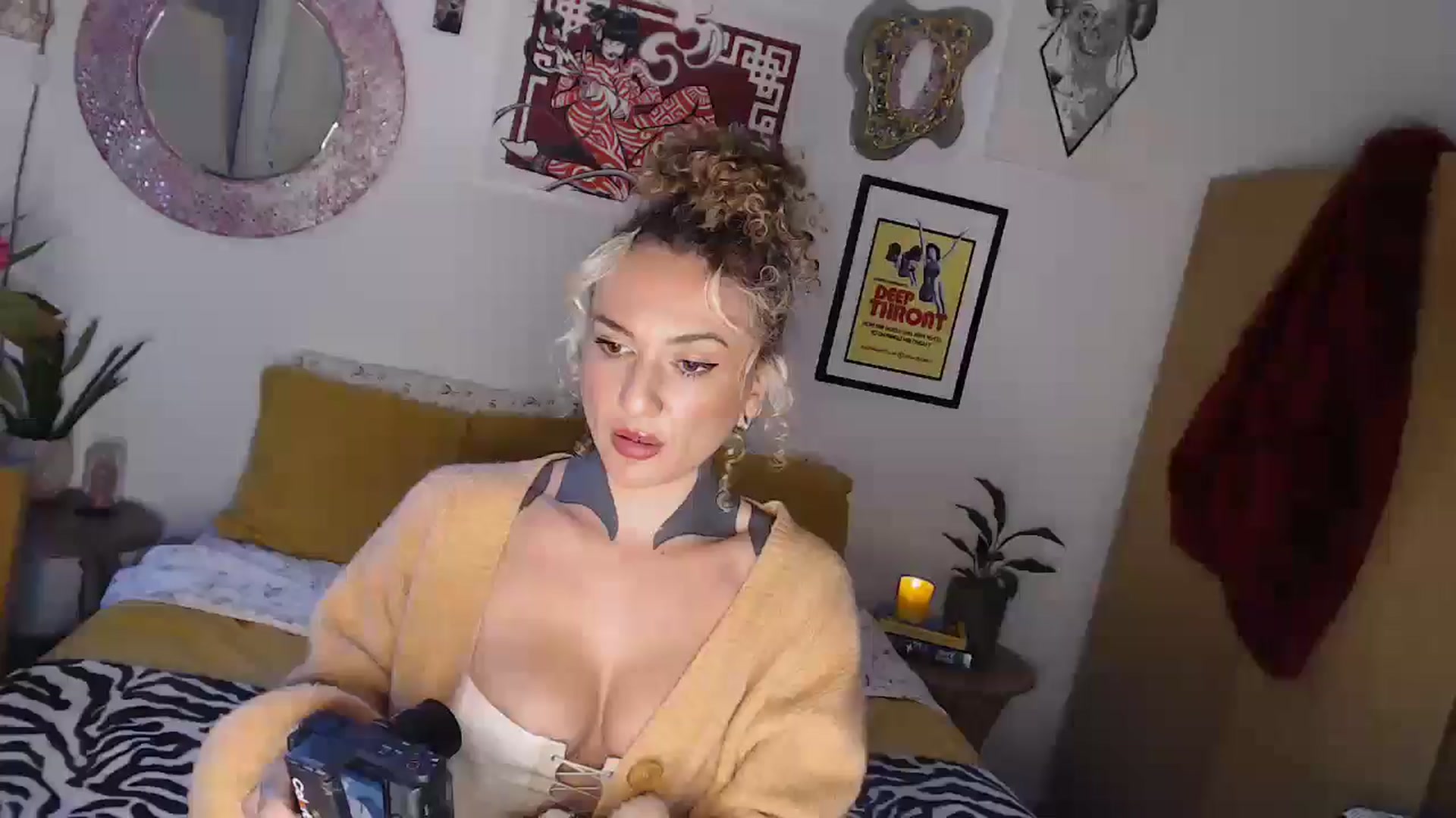Gallery image thumbnail from Bday_Aussie's myfreecams stream on, 04/10/2025, 07:30 image 20 of 20