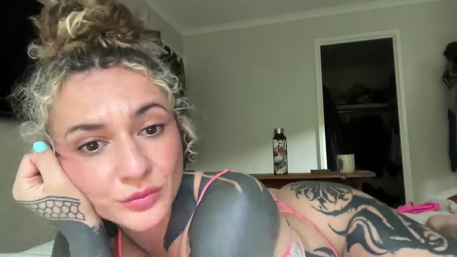 Gallery image thumbnail from Bday_Aussie's myfreecams stream on, 04/11/2025, 07:21 image 17 of 20