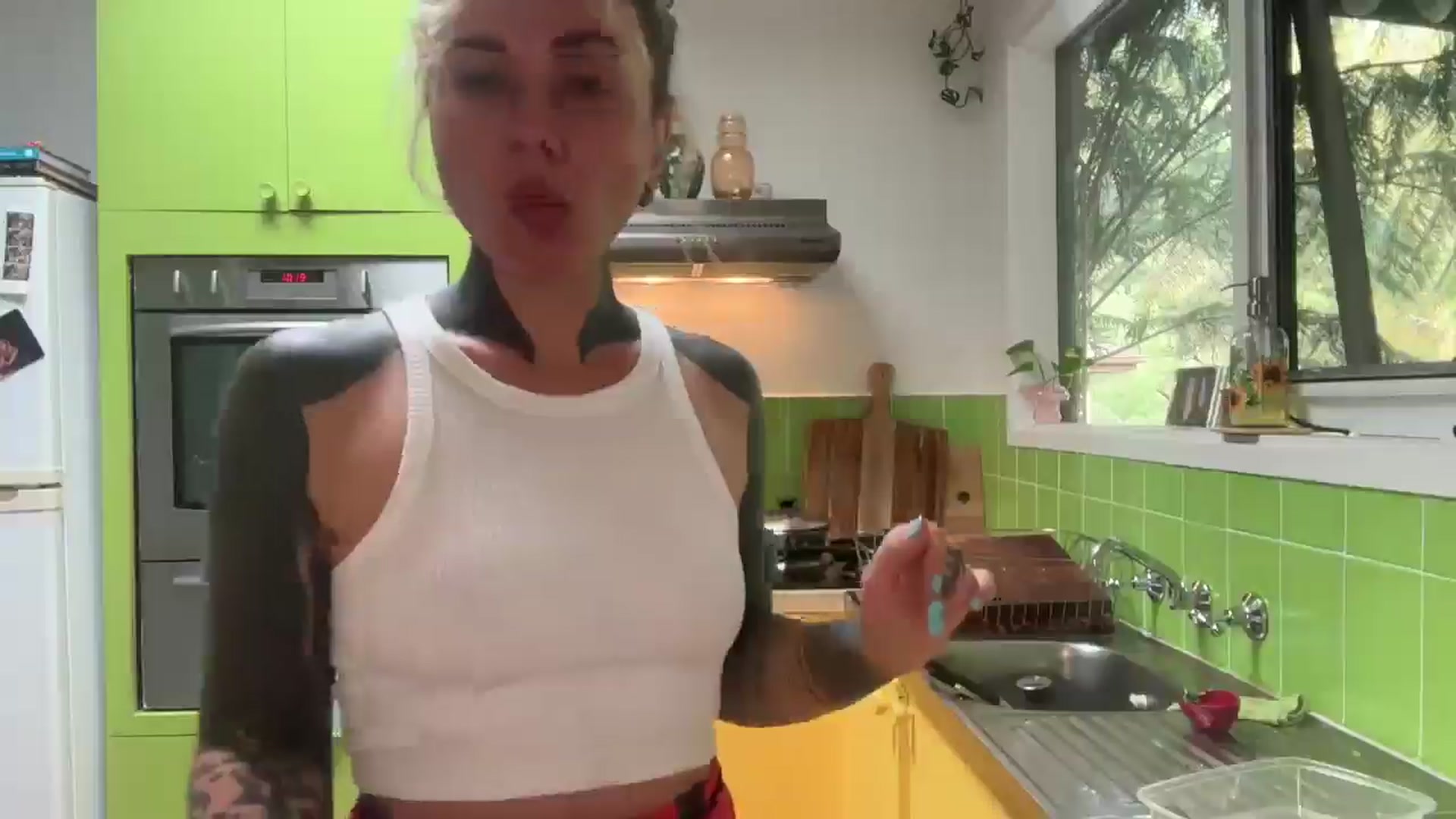 Gallery image thumbnail from Bday_Aussie's myfreecams stream on, 04/16/2025, 07:50 image 3 of 20