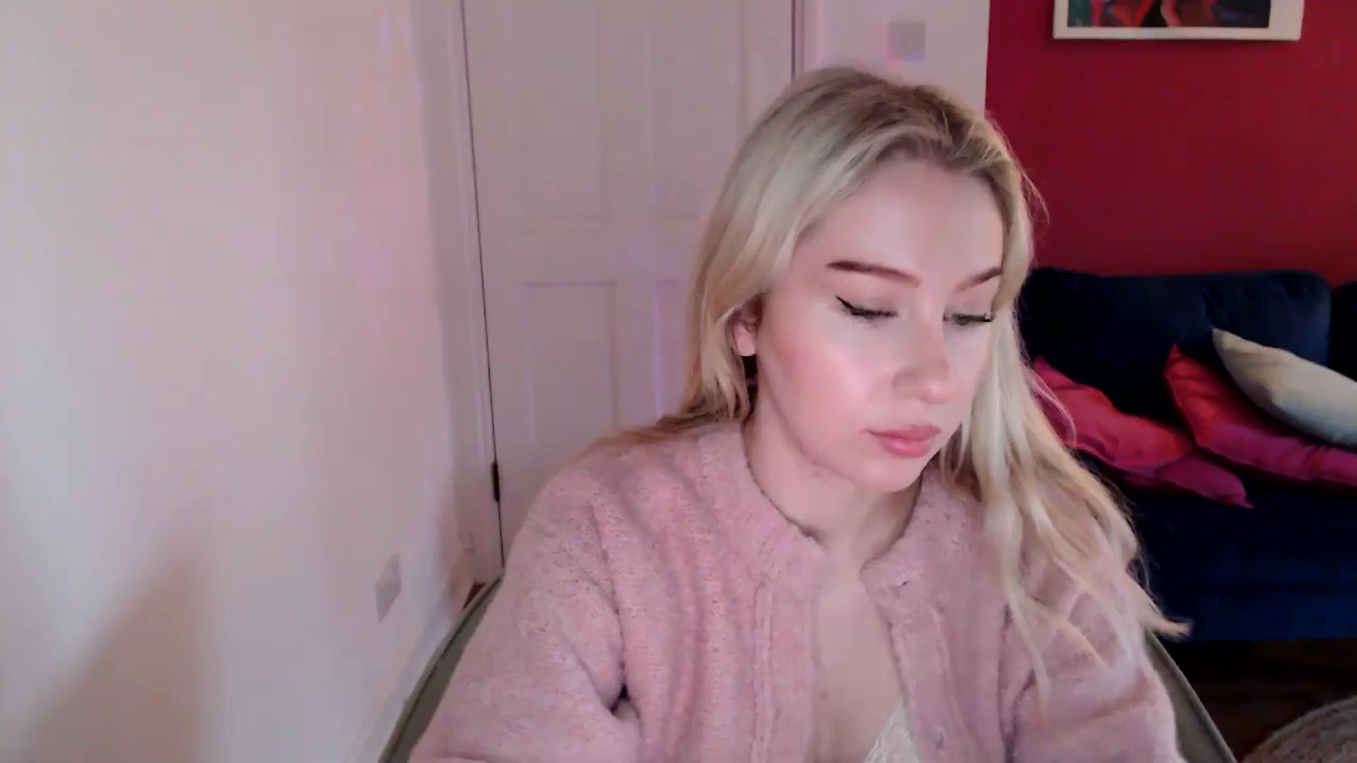 Gallery image thumbnail from Bday_Ava's myfreecams stream on, 01/01/2025, 11:55 image 12 of 20