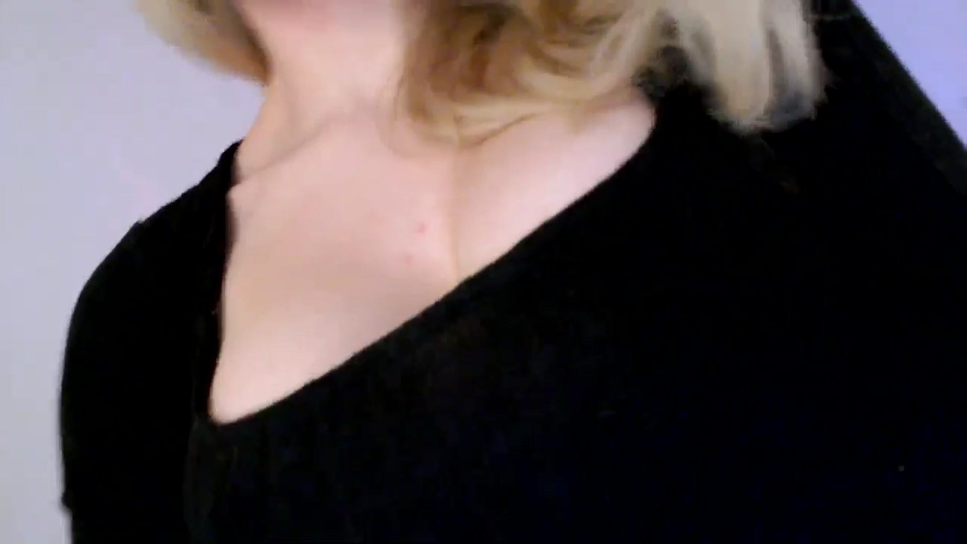Gallery image thumbnail from Bday_Ava's myfreecams stream on, 01/01/2025, 15:10 image 17 of 20