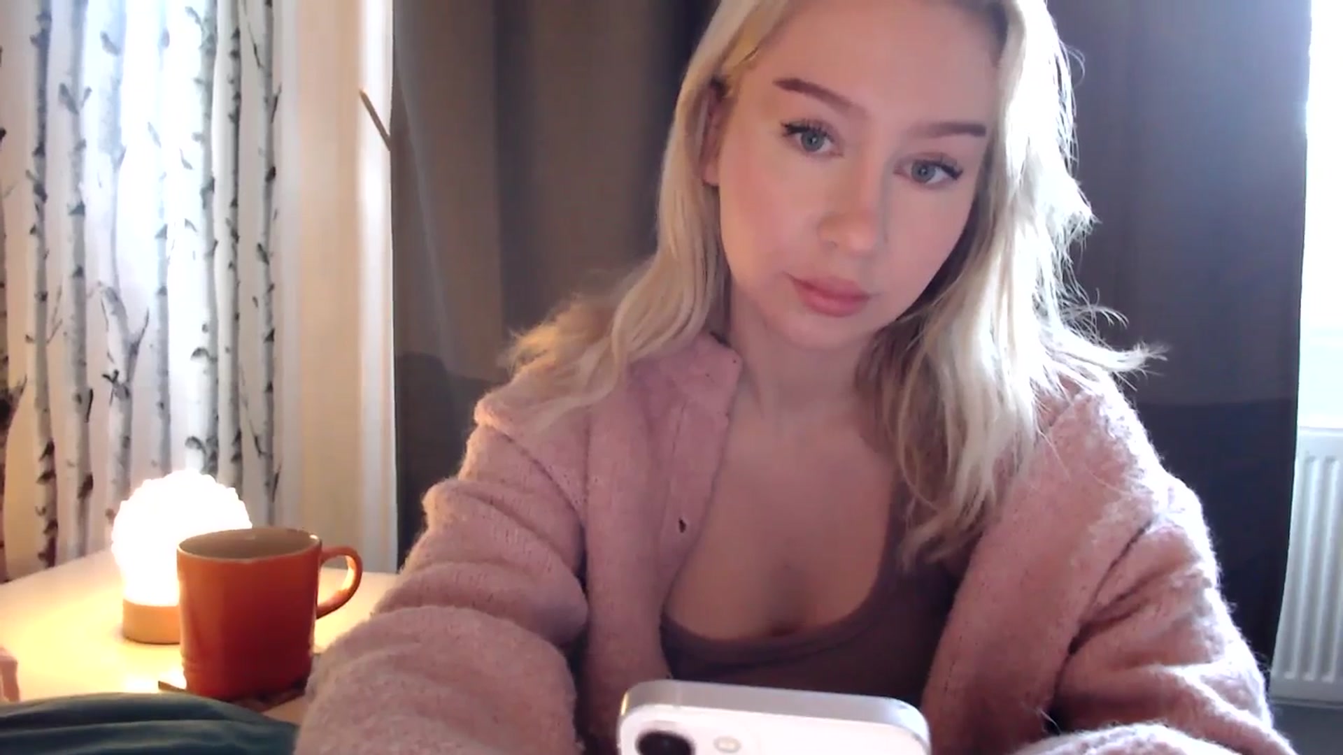 Gallery image thumbnail from Bday_Ava's myfreecams stream on, 01/09/2025, 10:39 image 4 of 20