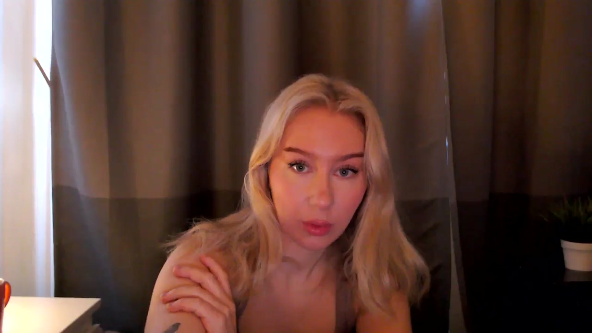 Gallery image thumbnail from Bday_Ava's myfreecams stream on, 01/09/2025, 10:39 image 15 of 20