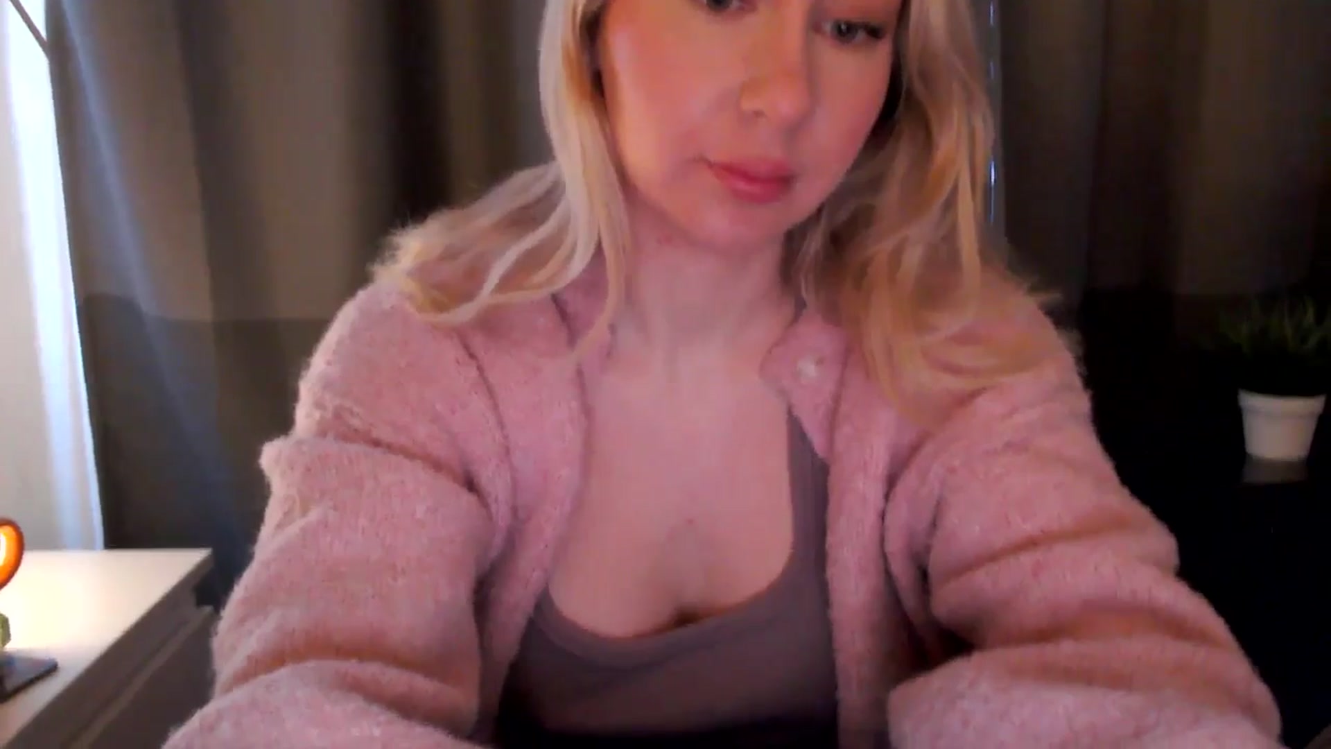 Gallery image thumbnail from Bday_Ava's myfreecams stream on, 01/09/2025, 10:39 image 19 of 20