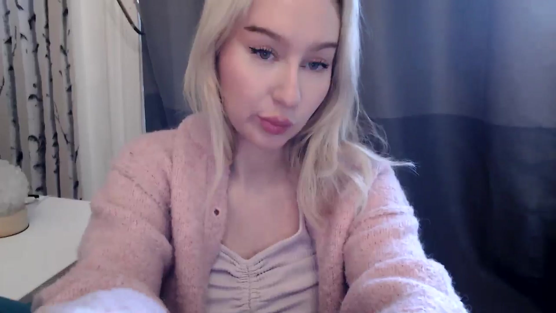 Gallery image thumbnail from Bday_Ava's myfreecams stream on, 01/09/2025, 13:50 image 4 of 20