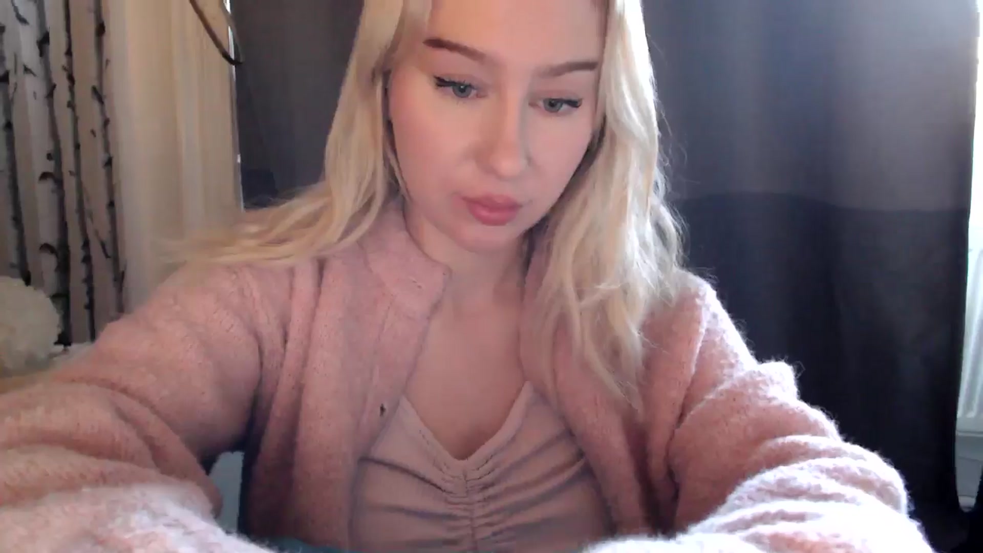 Gallery image thumbnail from Bday_Ava's myfreecams stream on, 01/09/2025, 13:50 image 16 of 20