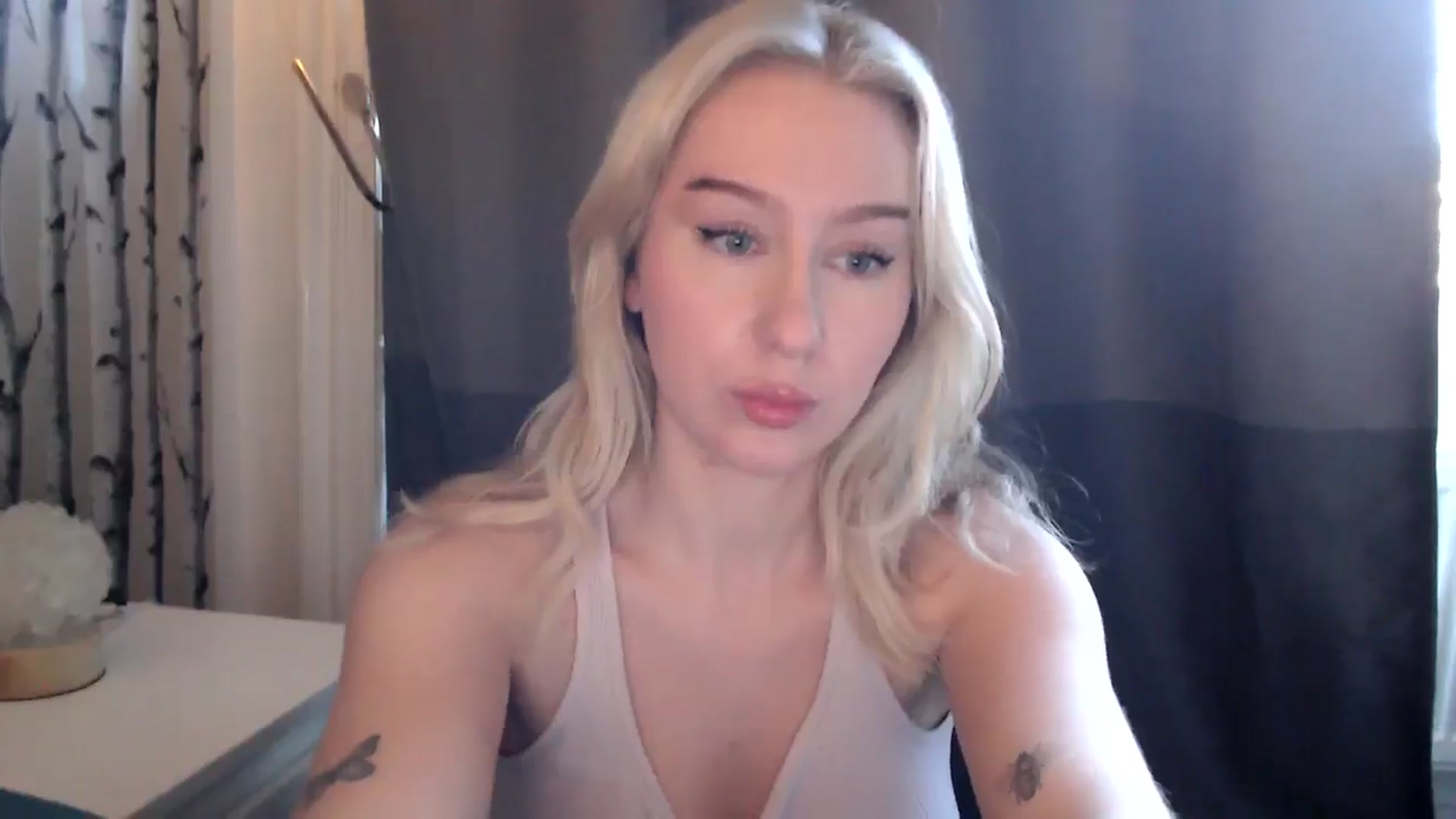 Gallery image thumbnail from Bday_Ava's myfreecams stream on, 01/09/2025, 13:50 image 19 of 20
