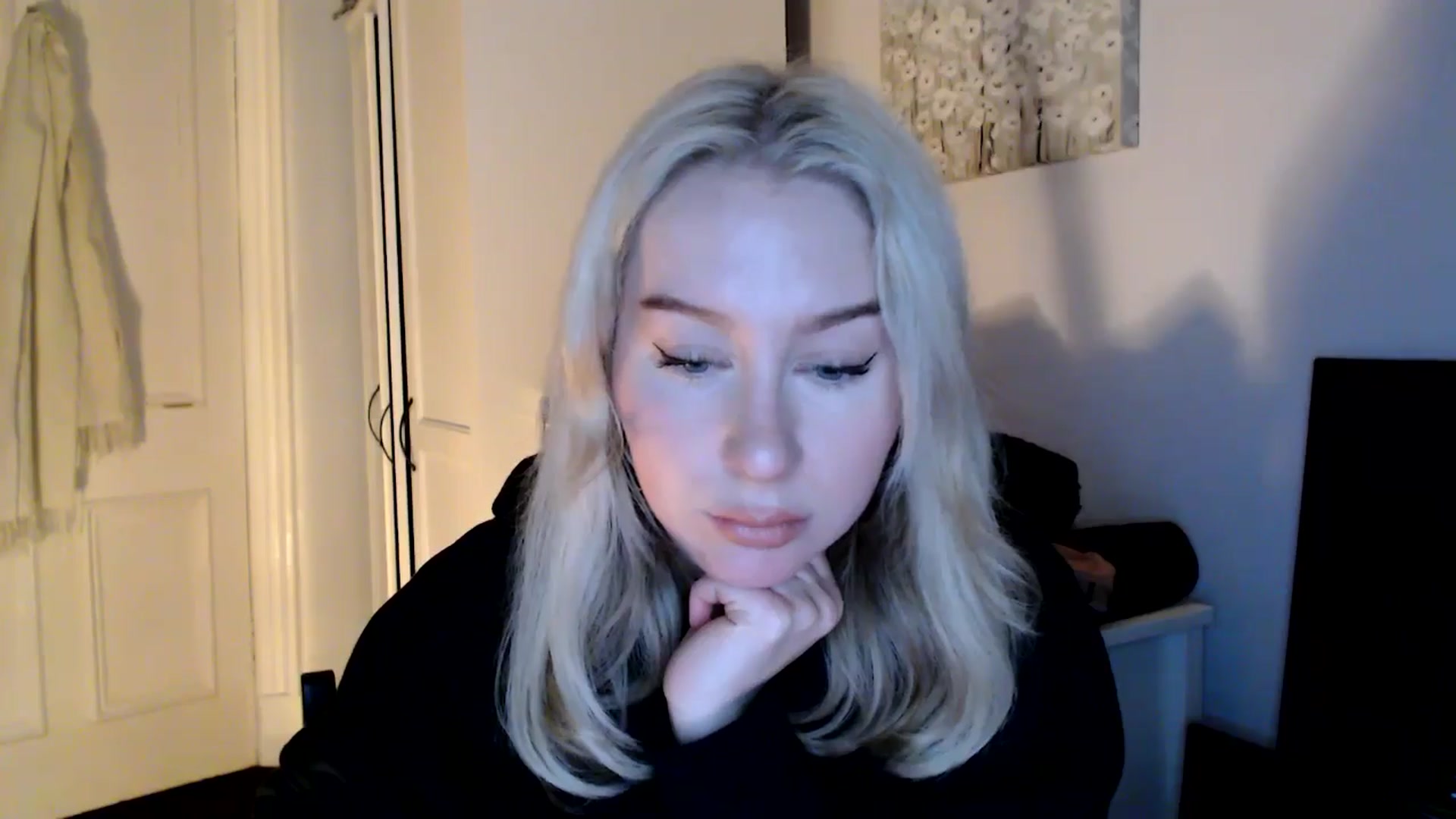 Gallery image thumbnail from Bday_Ava's myfreecams stream on, 01/10/2025, 16:32 image 3 of 20