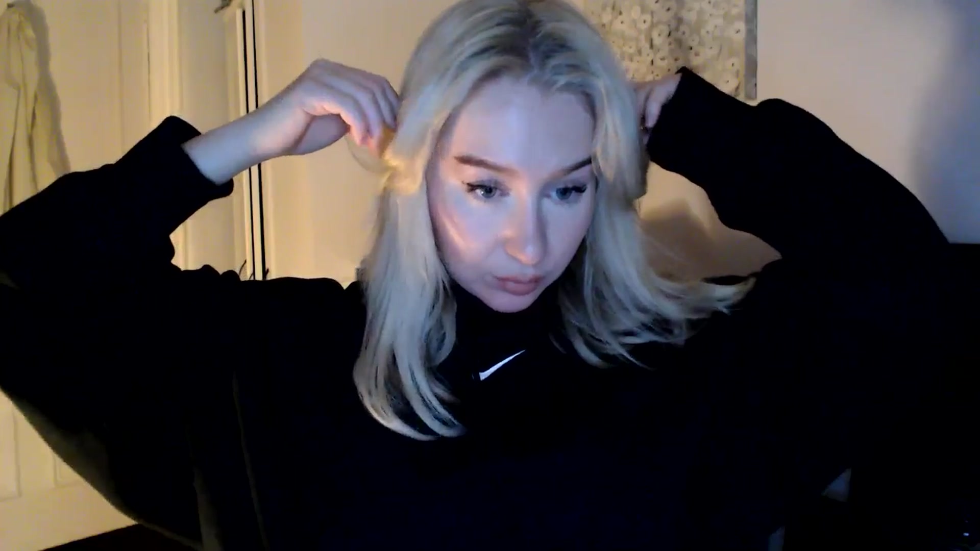 Gallery image thumbnail from Bday_Ava's myfreecams stream on, 01/10/2025, 16:32 image 10 of 20