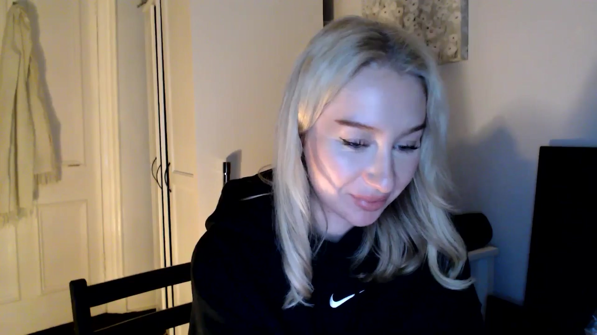 Gallery image thumbnail from Bday_Ava's myfreecams stream on, 01/10/2025, 17:46 image 7 of 20