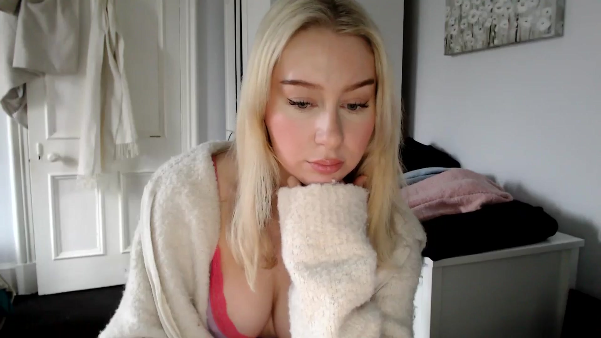 Gallery image thumbnail from Bday_Ava's myfreecams stream on, 01/11/2025, 12:13 image 8 of 20