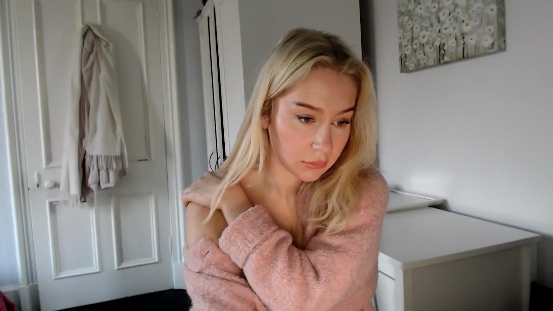 Gallery image thumbnail from Bday_Ava's myfreecams stream on, 01/14/2025, 11:03 image 7 of 20