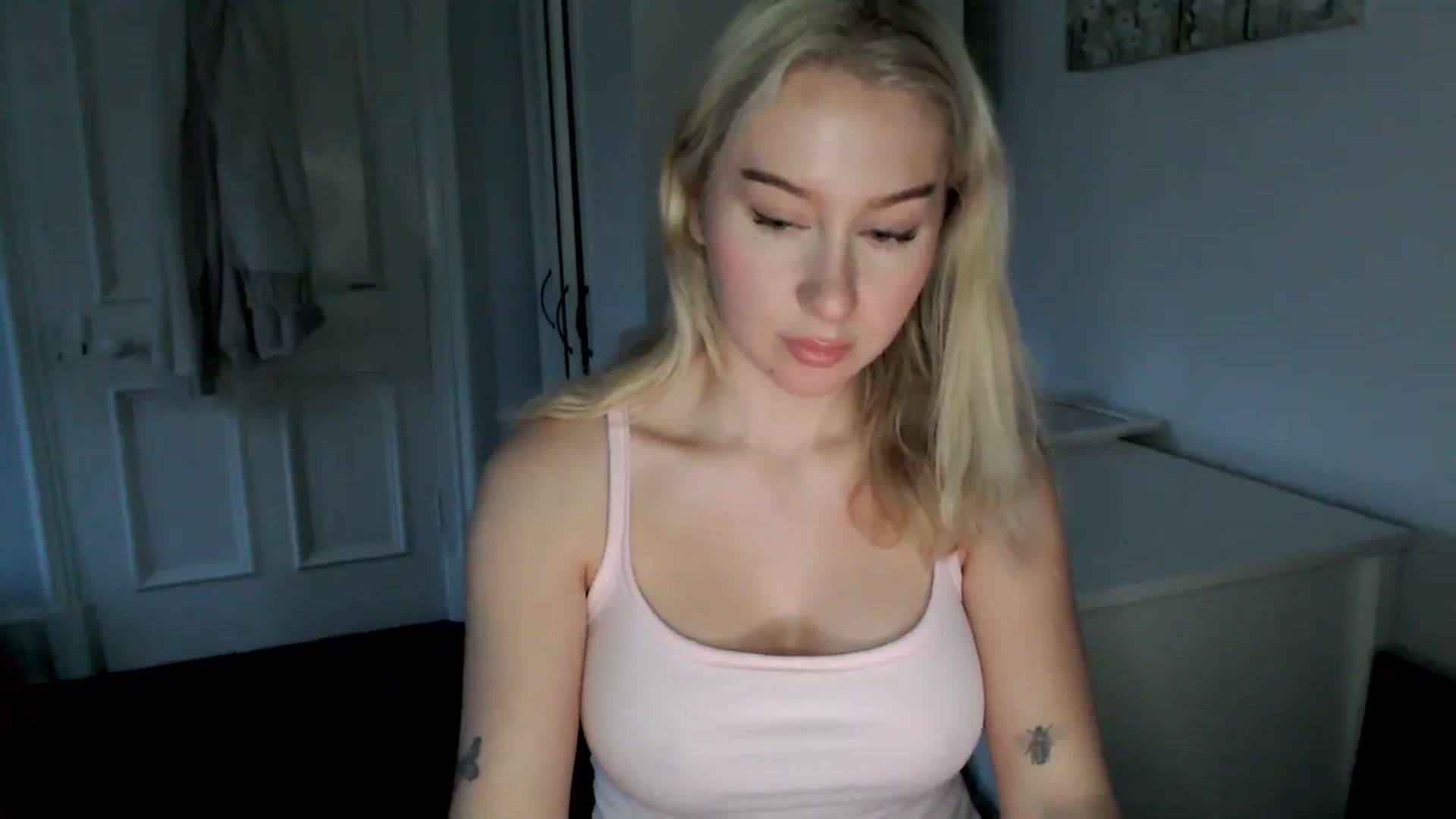 Gallery image thumbnail from Bday_Ava's myfreecams stream on, 01/14/2025, 16:12 image 19 of 20