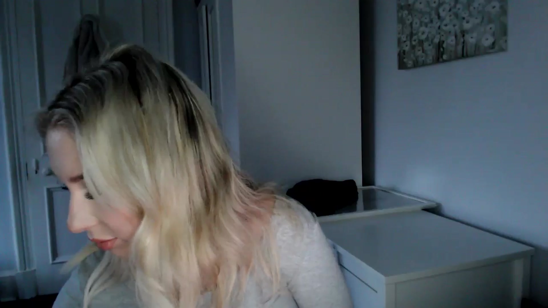 Gallery image thumbnail from Bday_Ava's myfreecams stream on, 01/16/2025, 16:08 image 13 of 20