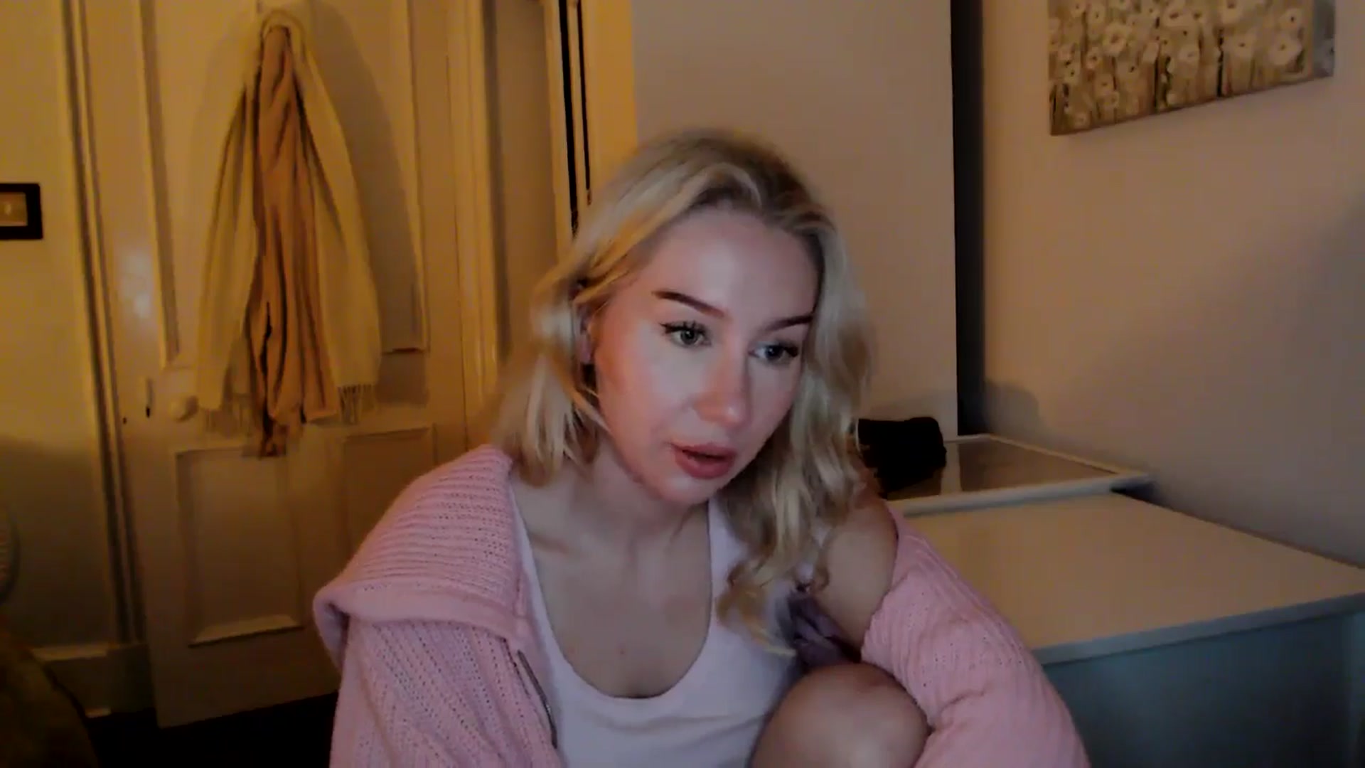 Gallery image thumbnail from Bday_Ava's myfreecams stream on, 01/17/2025, 16:59 image 20 of 20