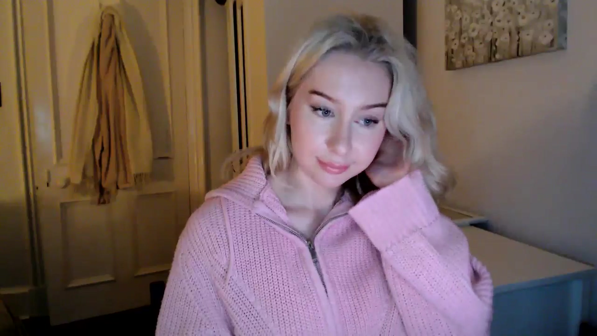 Gallery image thumbnail from Bday_Ava's myfreecams stream on, 01/17/2025, 19:40 image 15 of 20