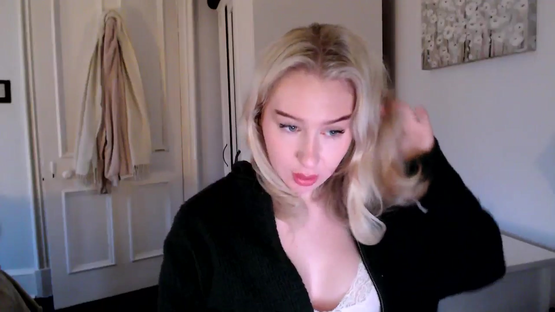 Gallery image thumbnail from Bday_Ava's myfreecams stream on, 01/18/2025, 09:42 image 6 of 20