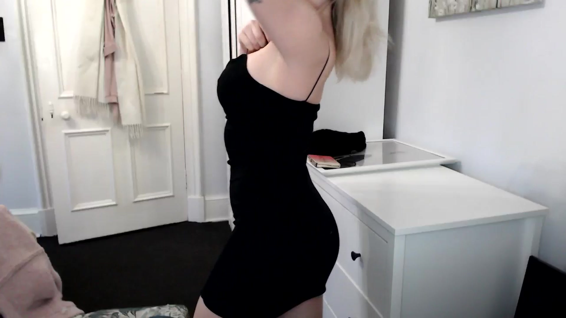 Gallery image thumbnail from Bday_Ava's myfreecams stream on, 01/20/2025, 16:20 image 6 of 20