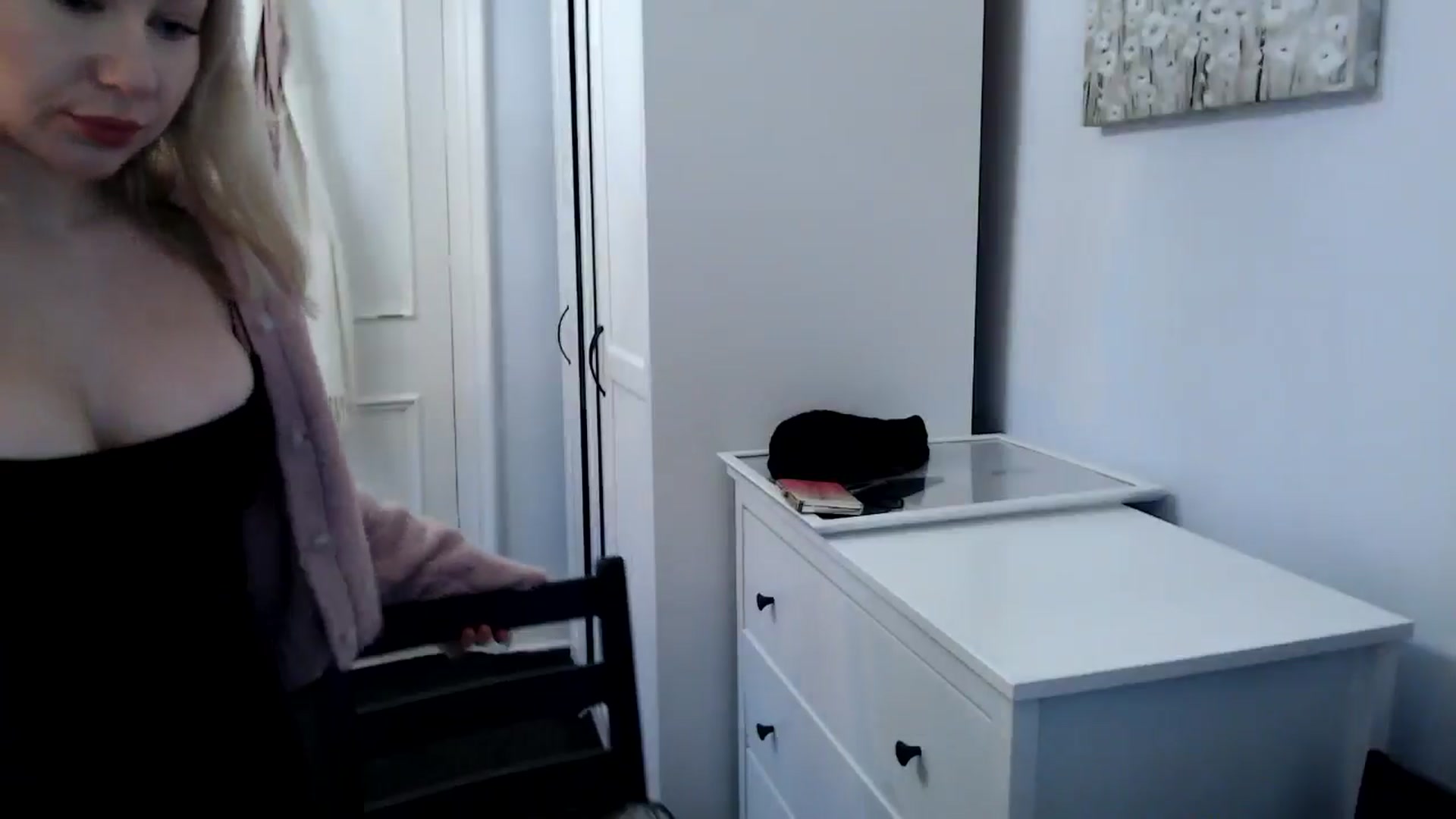 Gallery image thumbnail from Bday_Ava's myfreecams stream on, 01/20/2025, 16:20 image 17 of 20