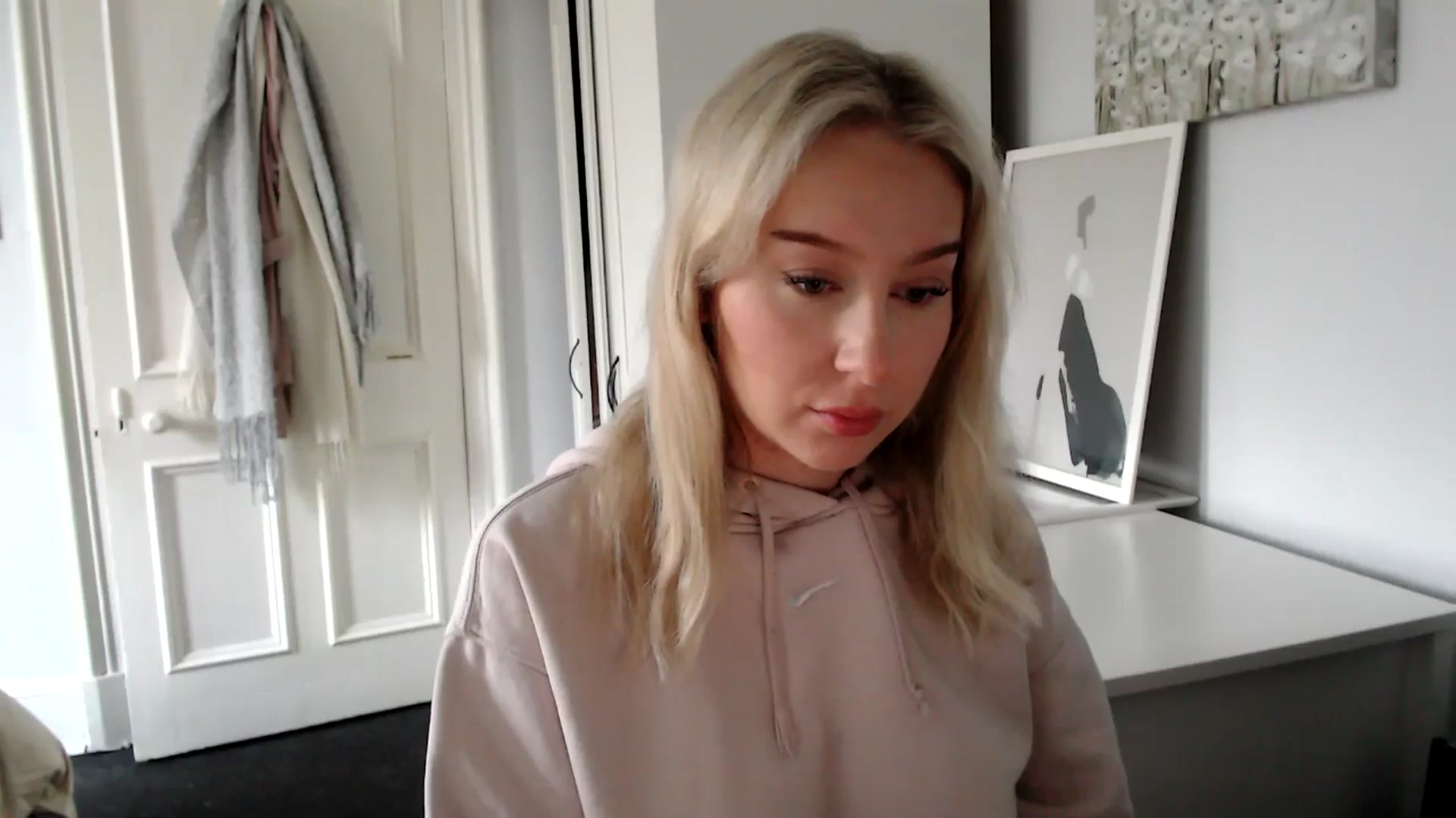 Gallery image thumbnail from Bday_Ava's myfreecams stream on, 01/21/2025, 11:22 image 14 of 20