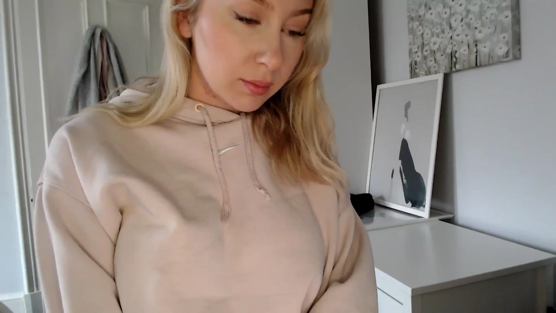 Gallery image thumbnail from Bday_Ava's myfreecams stream on, 01/21/2025, 11:48 image 7 of 20