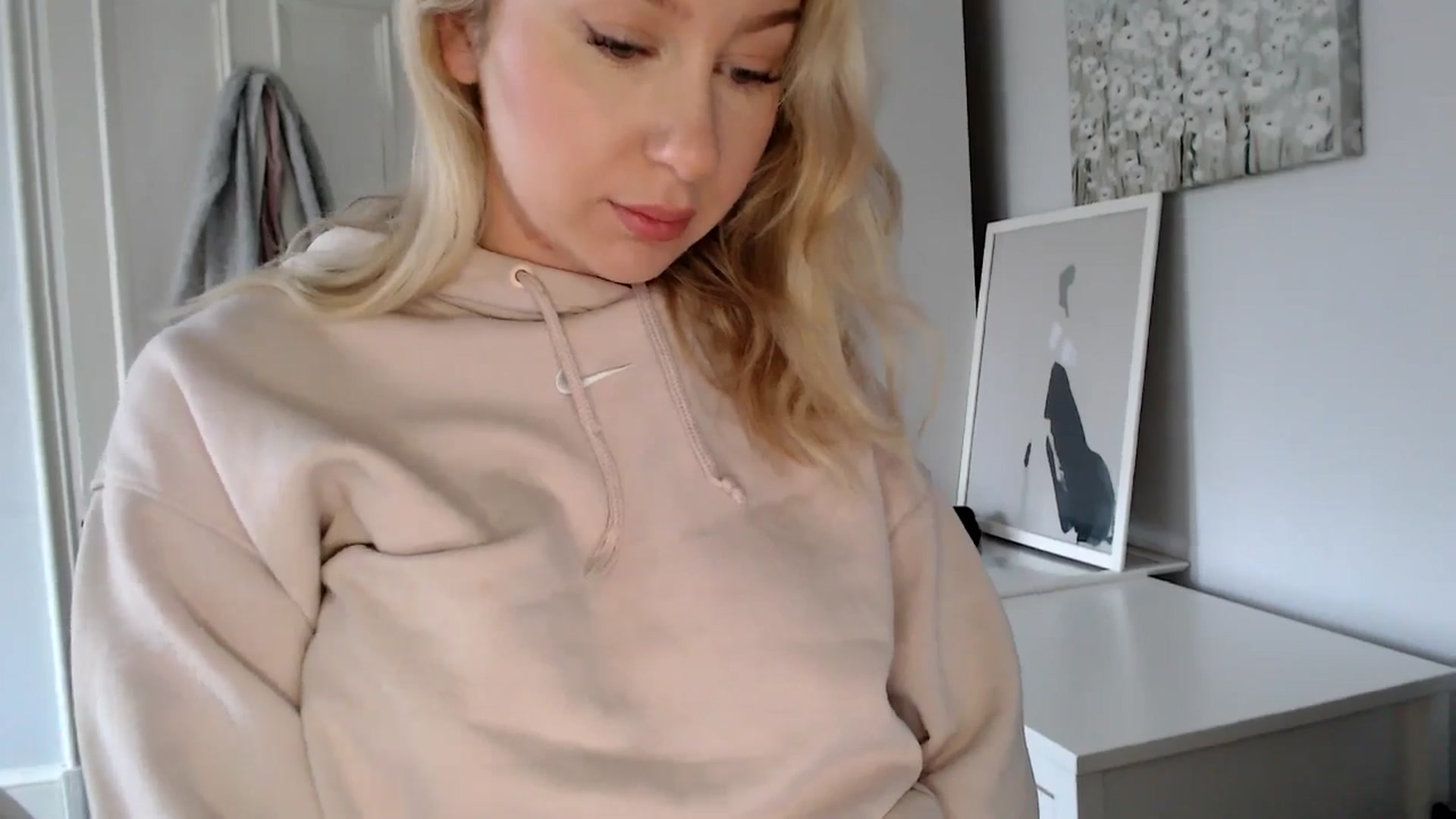 Gallery image thumbnail from Bday_Ava's myfreecams stream on, 01/21/2025, 11:48 image 6 of 20