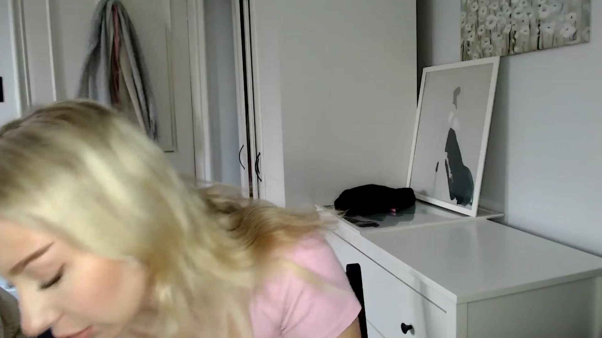 Gallery image thumbnail from Bday_Ava's myfreecams stream on, 01/21/2025, 12:49 image 17 of 20