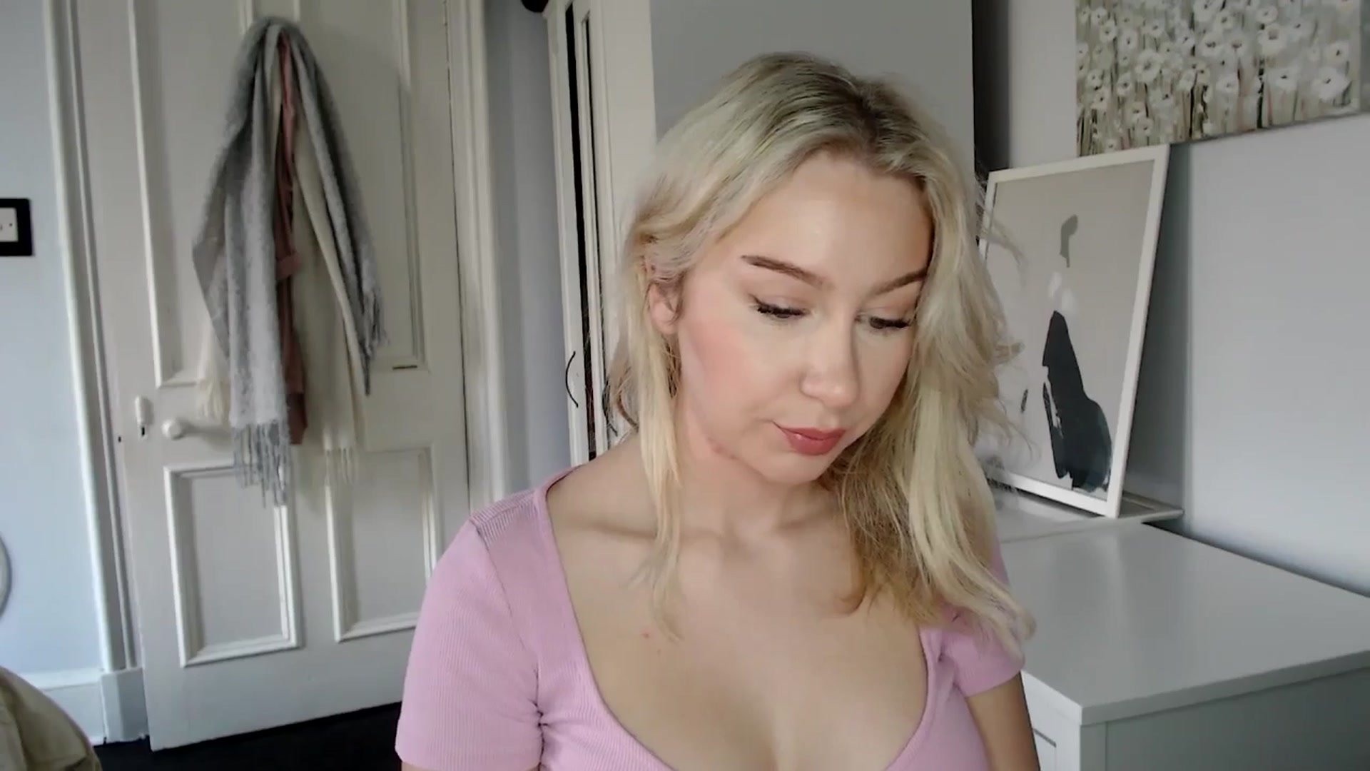 Gallery image thumbnail from Bday_Ava's myfreecams stream on, 01/21/2025, 12:49 image 7 of 20