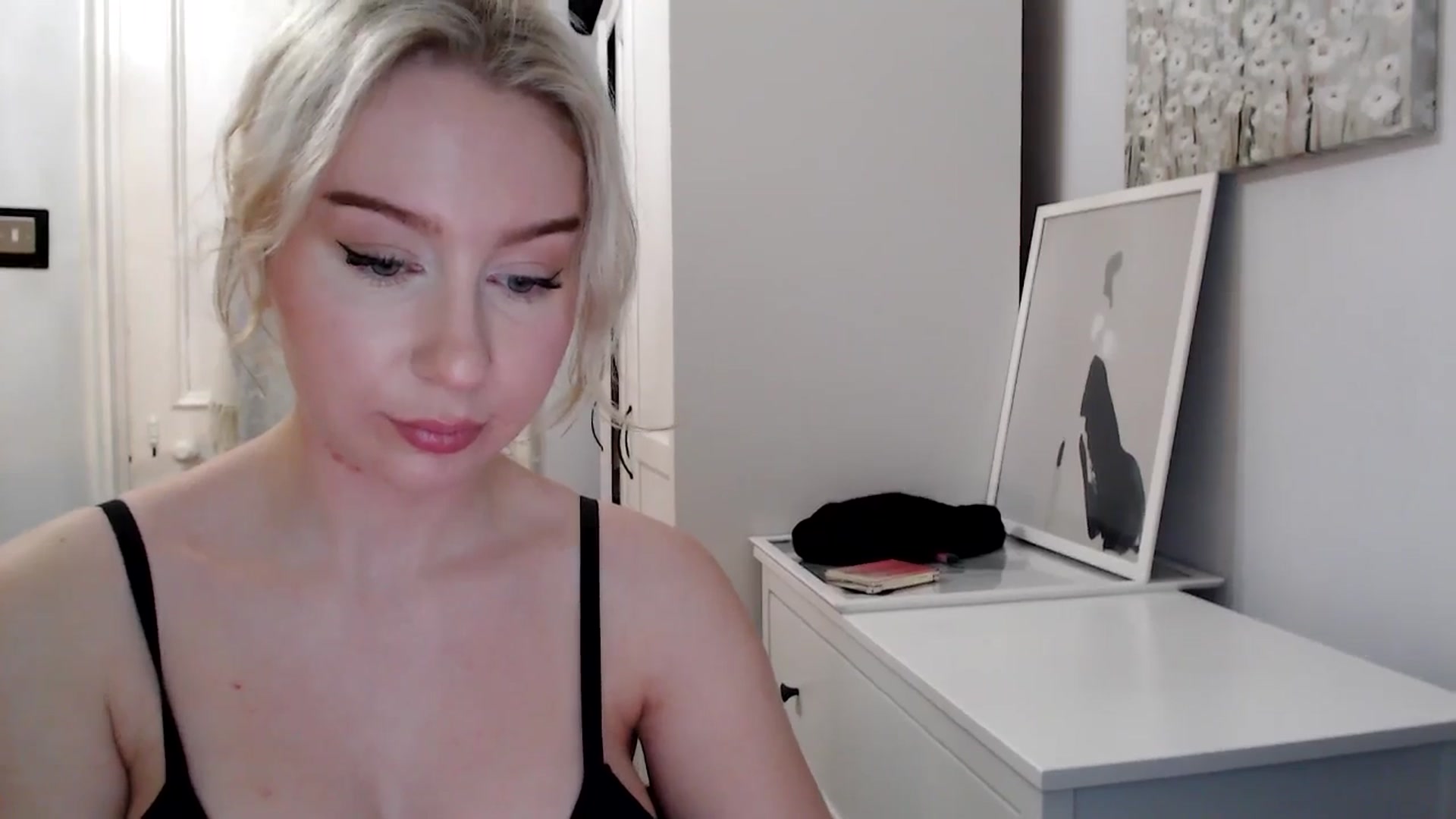 Gallery image thumbnail from Bday_Ava's myfreecams stream on, 01/21/2025, 20:25 image 20 of 20