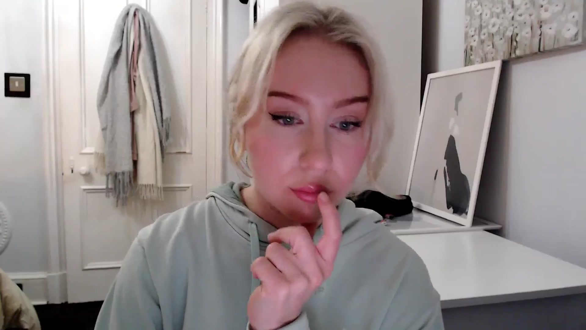 Gallery image thumbnail from Bday_Ava's myfreecams stream on, 01/21/2025, 20:25 image 10 of 20